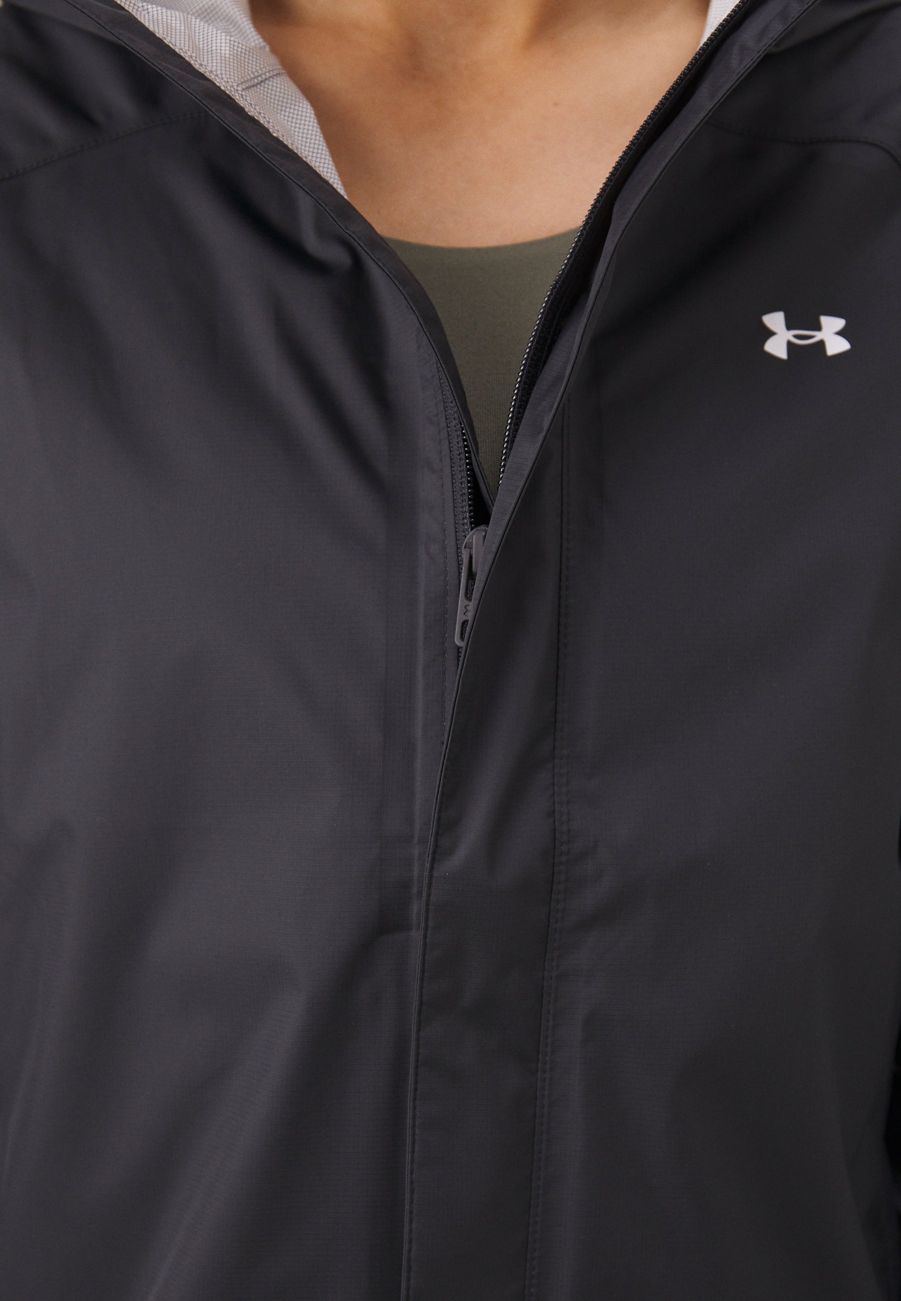 Veste Under Armour CLOUDSTRIKE - Veste imperméable - Noir/Blanc