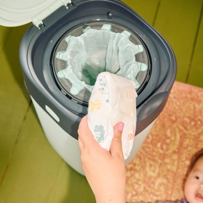 Tommee Tippee Twist & Click Odor-Proof Nappy Bin, Includes 1x Cassette with Antibacterial Multi-Layer Film - Pink