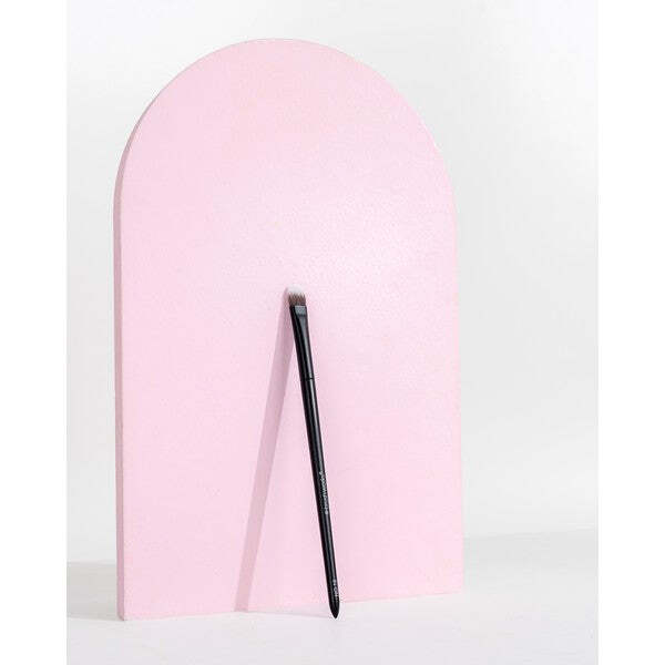 Brushworks No. 18 lapos szemecset