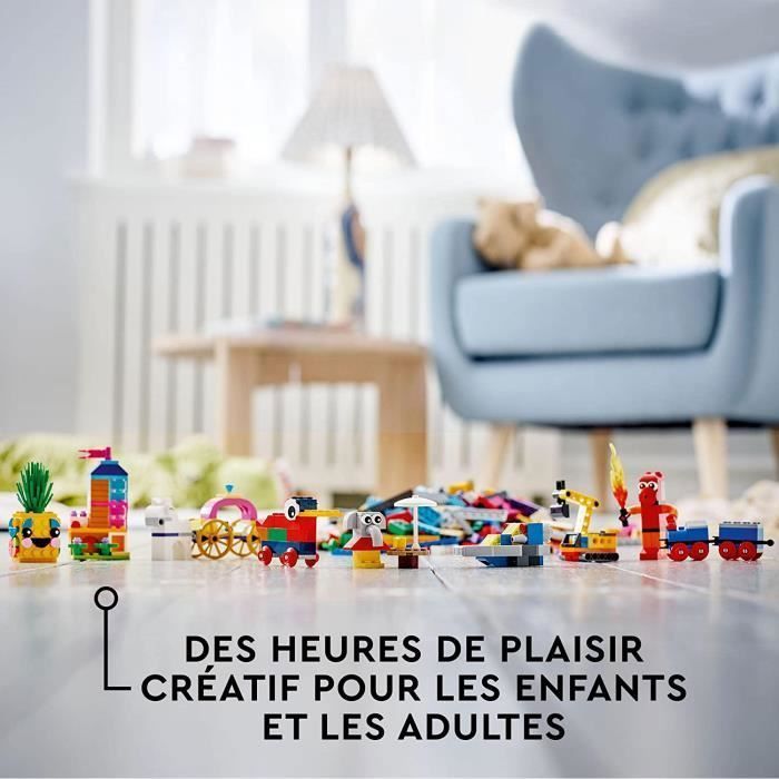 Jouet de construction - LEGO - 11021 Classic 90 Ans de Jeu - 1 100 pièces - 15 mini-constructions - Arc-en-ciel