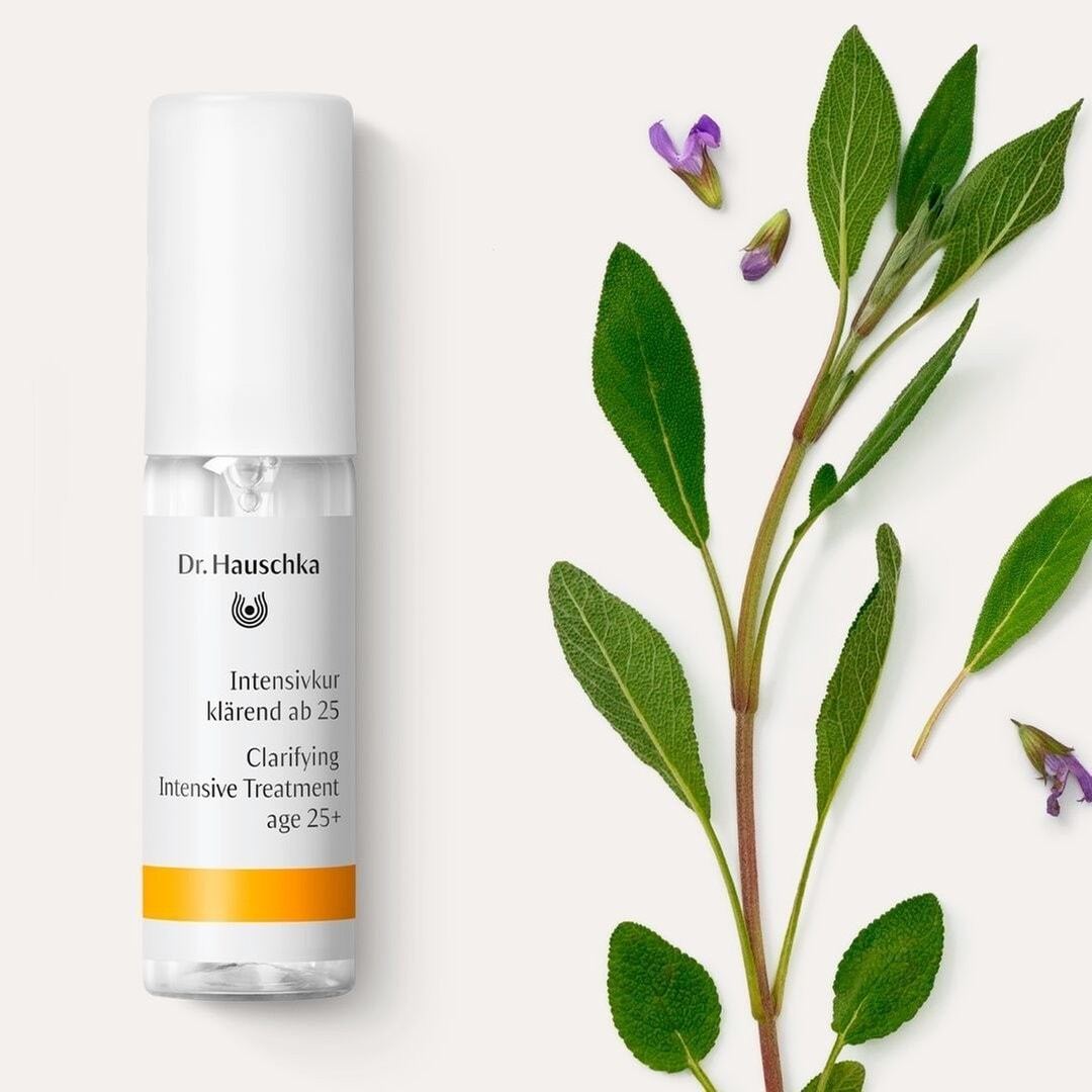 Dr. Hauschka attīrošais intensīvais sejas aerosols no 25 gadu vecuma – 40 ml