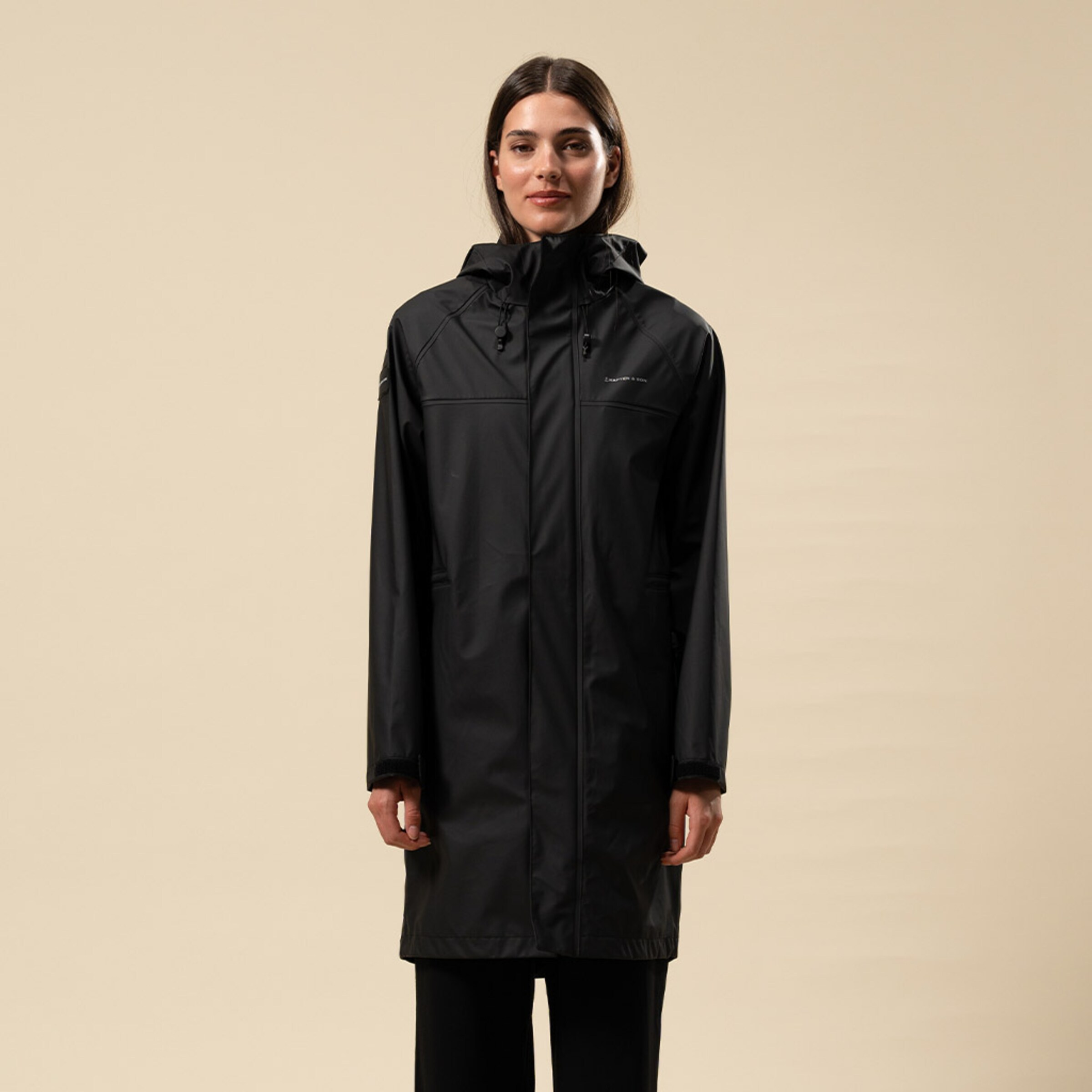 Veste imperméable longue noire de tous les jours