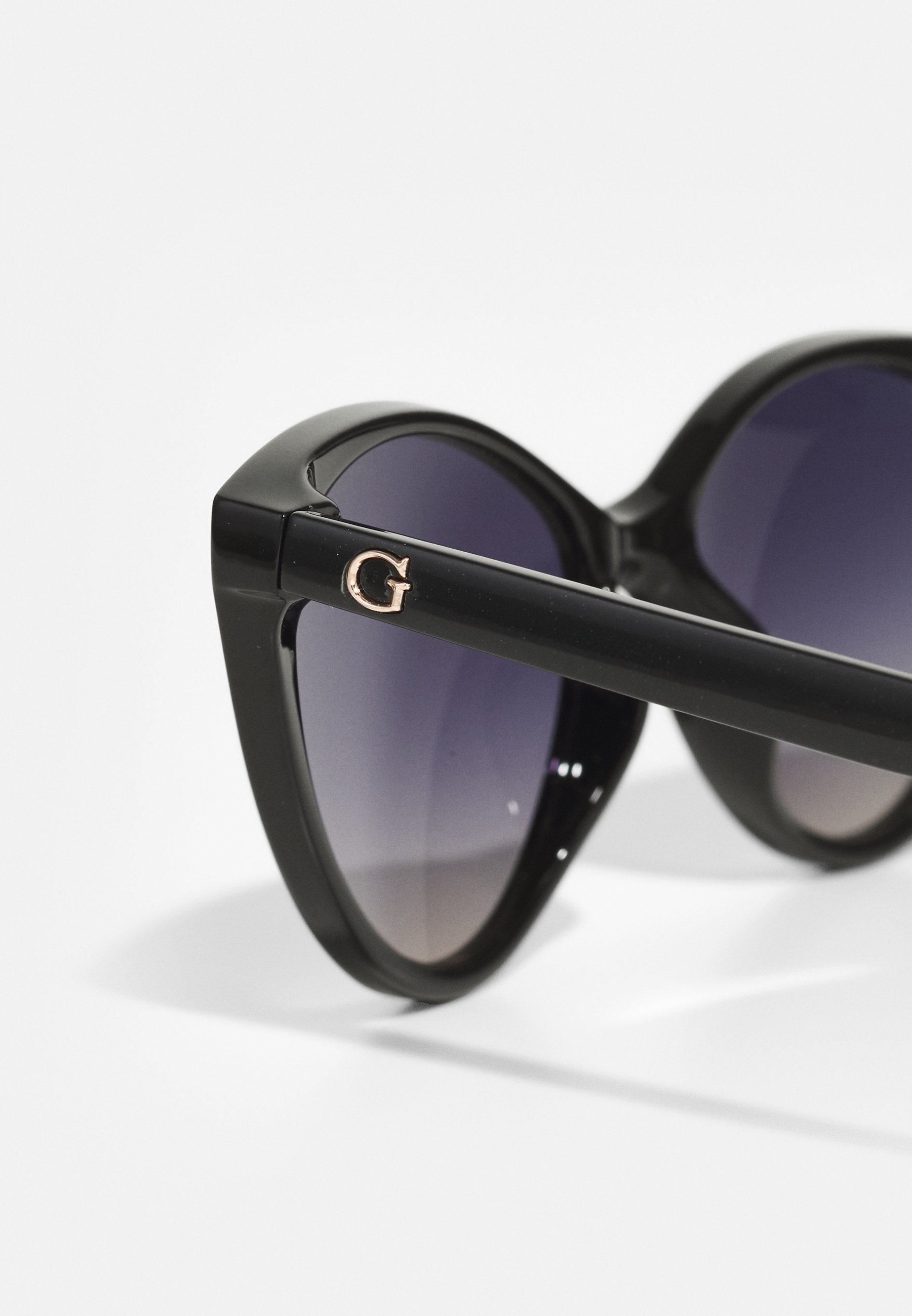 Lunettes de soleil Guess - noir brillant
