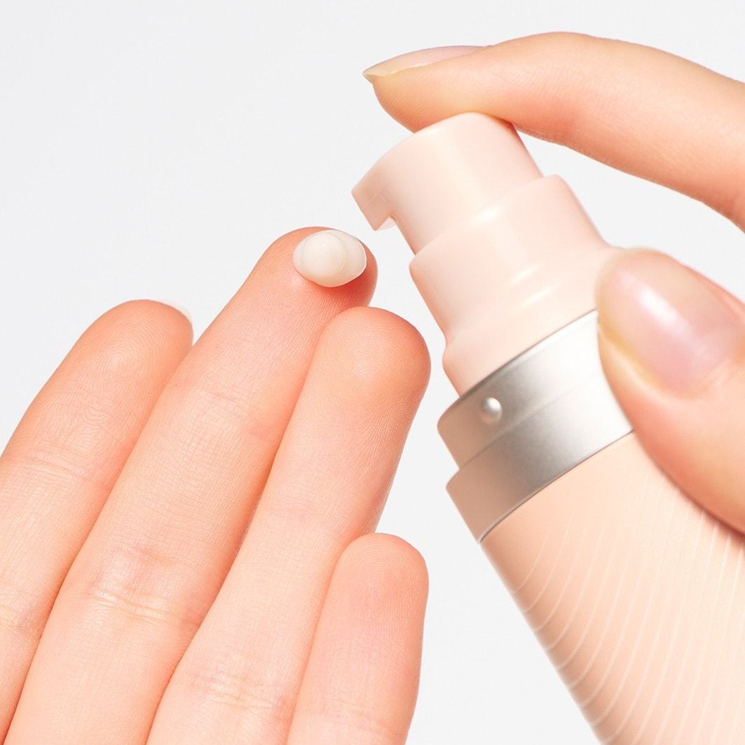 SENSAI lūpų priežiūros ekspertų produktai. Visapusiška lūpų priežiūra – 15 ml.
