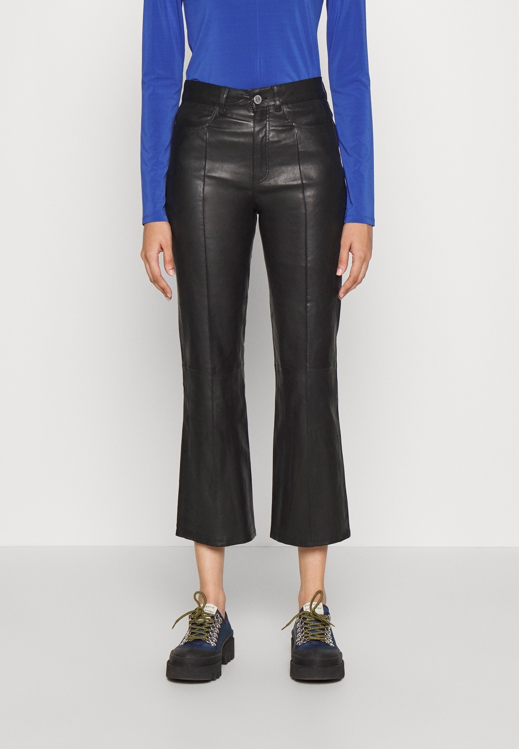 Pantalon en cuir RIANI - noir