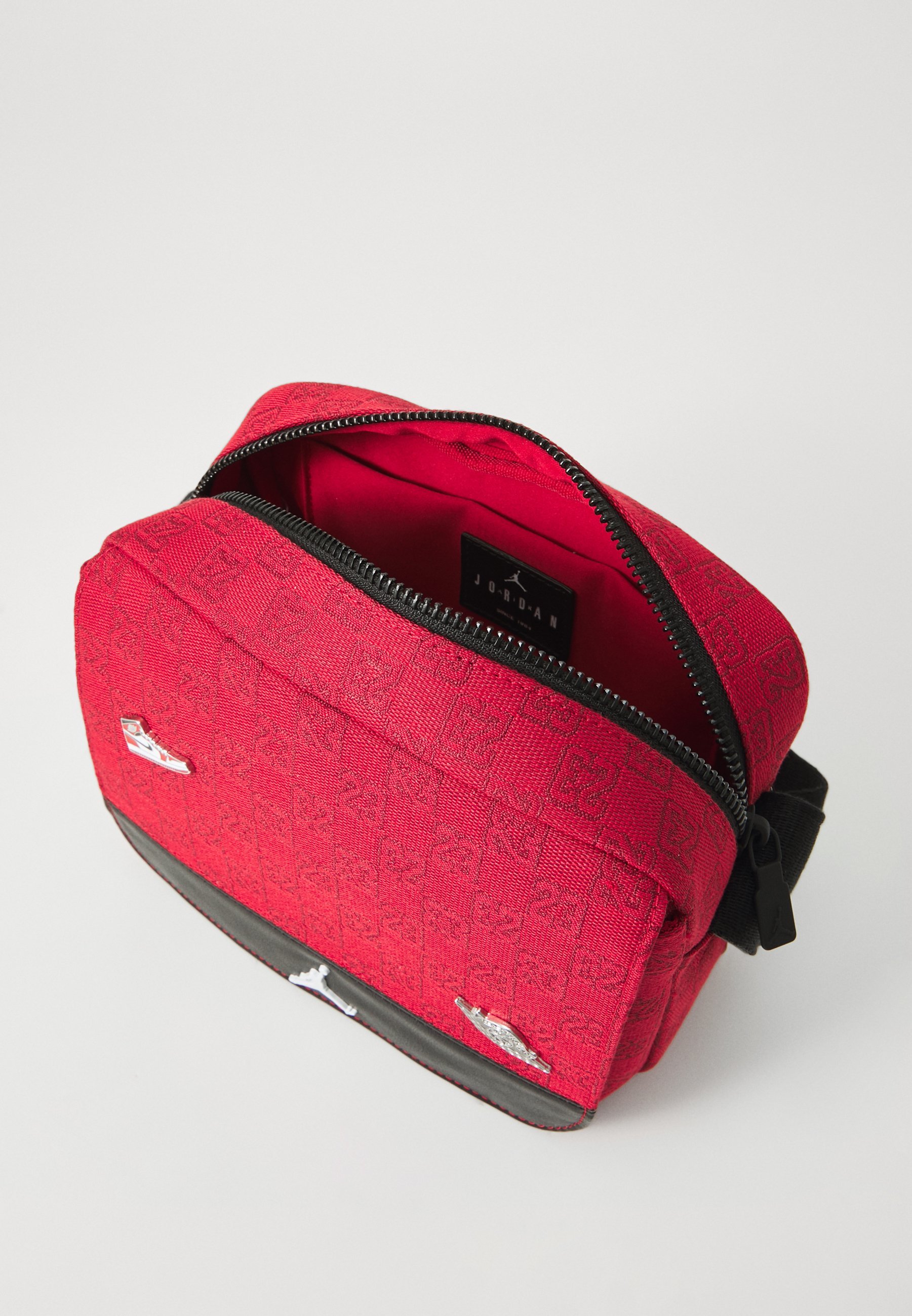 Jordan JAM MONOGRAM MINI MESSENGER BAG - Õlakott - ülikoolipunane