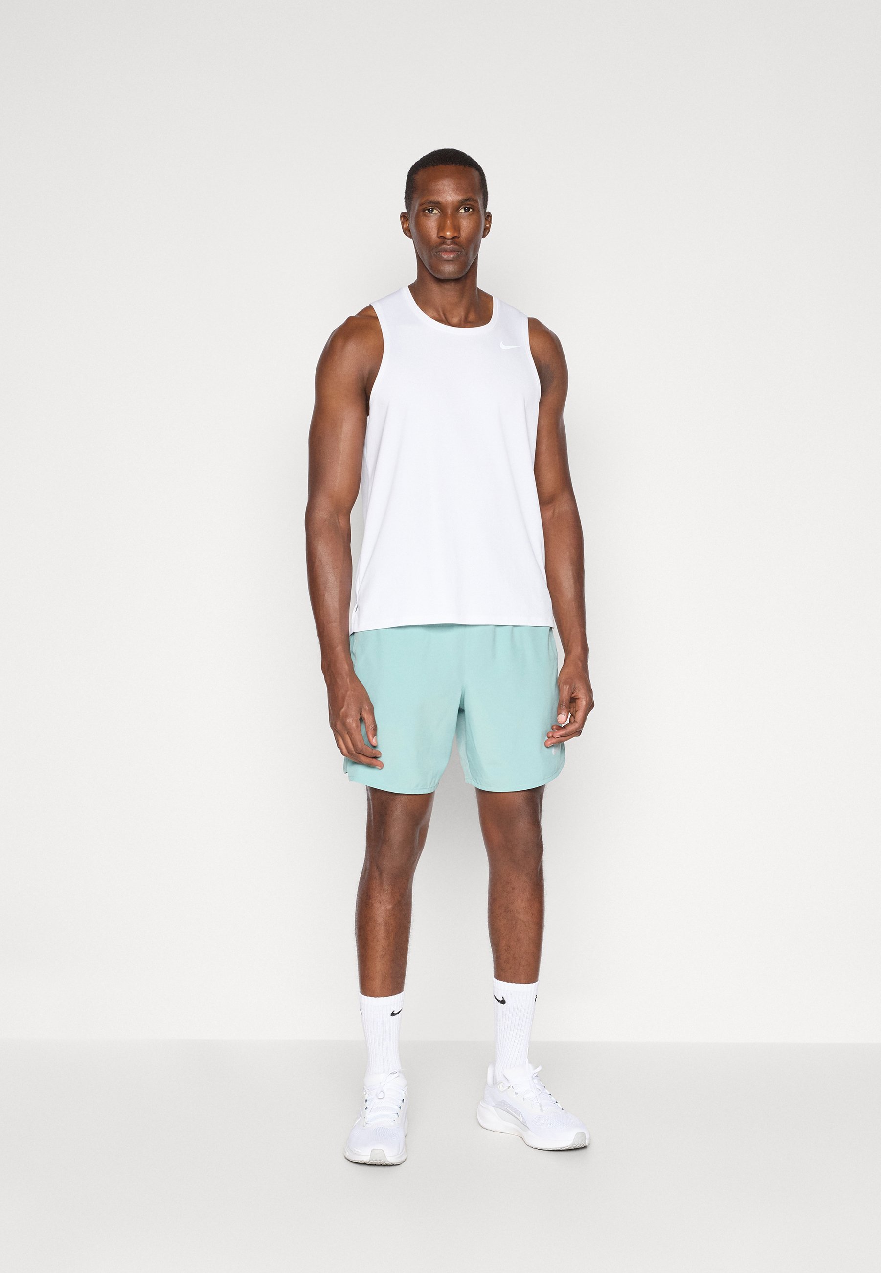 Short de sport Nike Performance CHALLENGER - Canon/noir/argent réfléchissant