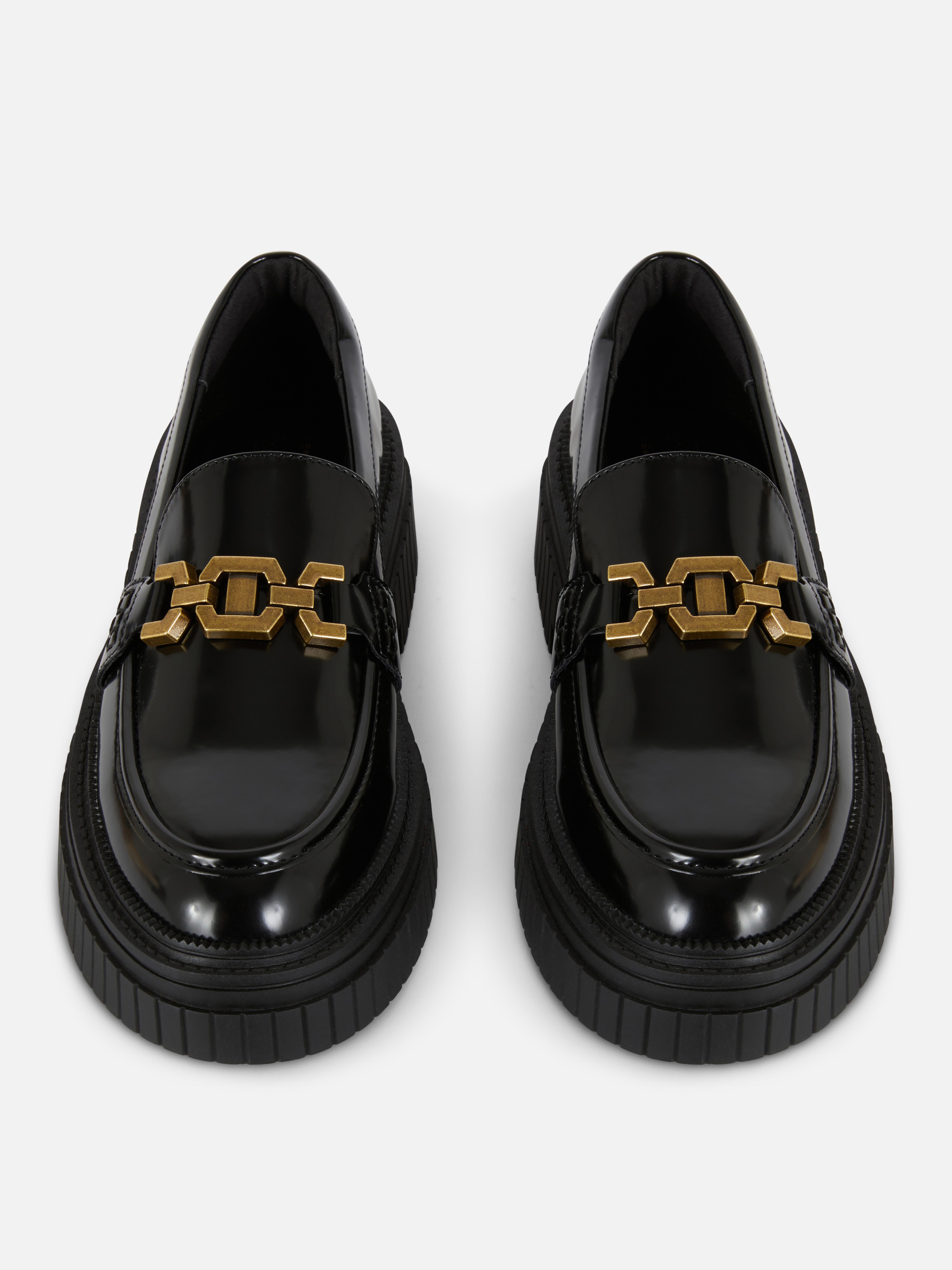 Mocasini robuști cu lanț. Talpa groasă și modernă conferă acestor mocasini un aspect extra elegant și un look smart-casual!