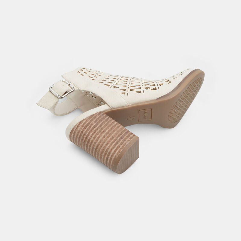 Sandały damskie BATA na obcasie 8 cm