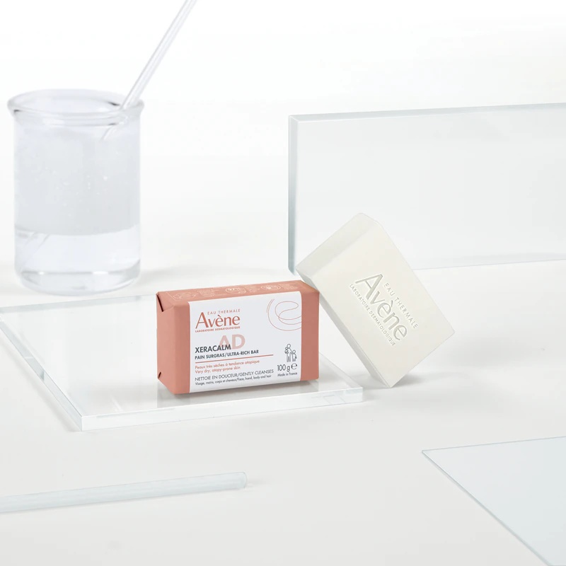 Avène XeraCalm AD Ultra-Rich Bar īpaši barojošs attīrošs ziepju gabaliņš sausai un atopiskai ādai