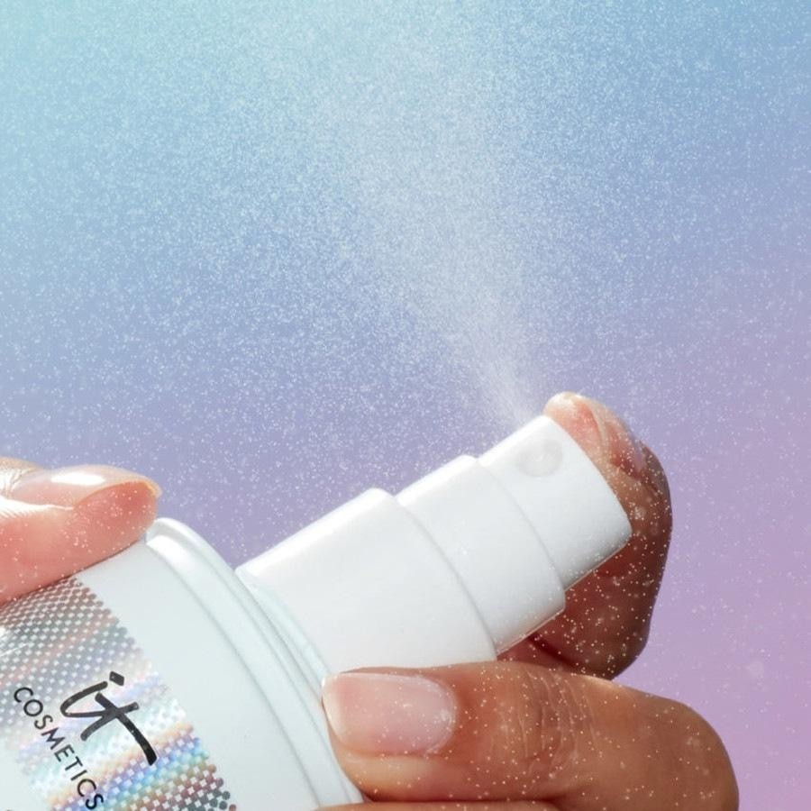 IT Cosmetics Fixing Spray Your Skin But Better Fixing Spray+ -