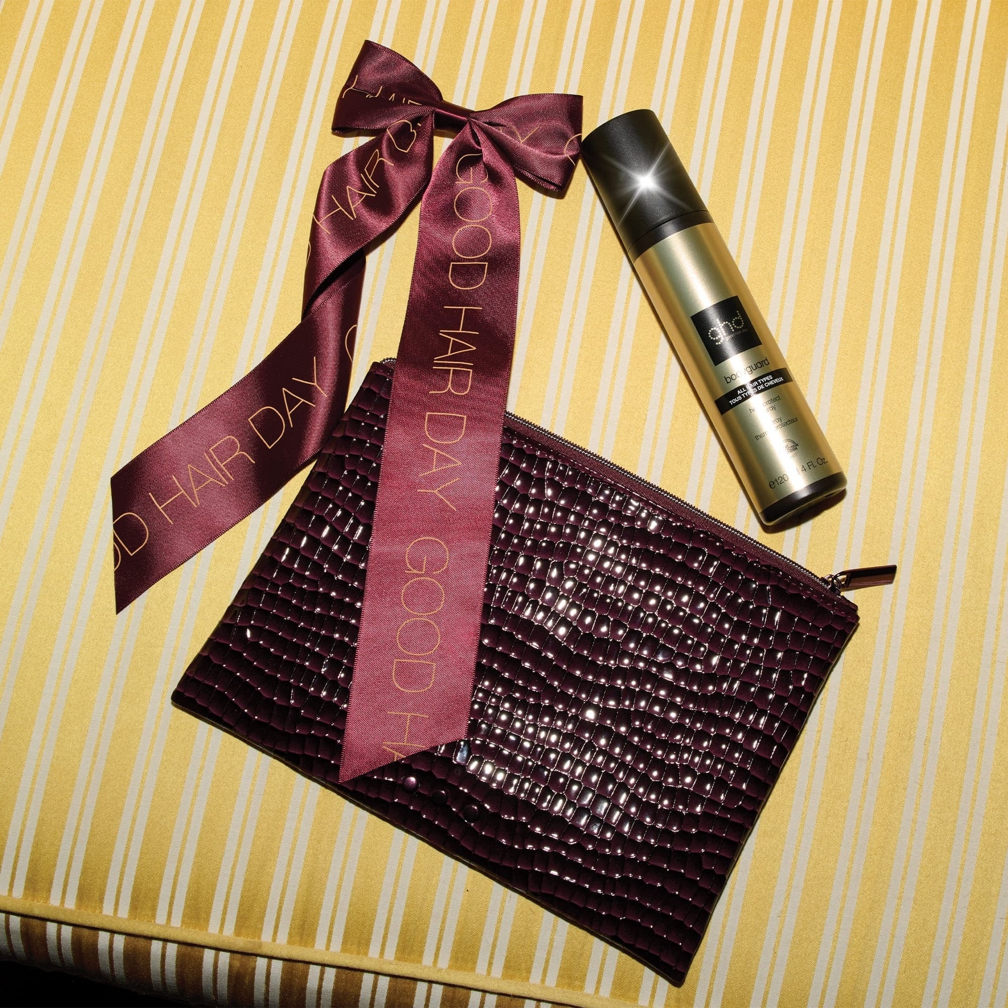 ghd Style ghd Style Gift Set Cherry Chic - Cofanetti per Capelli, Spray Termo Protettivo, Fermagli ed Elastici