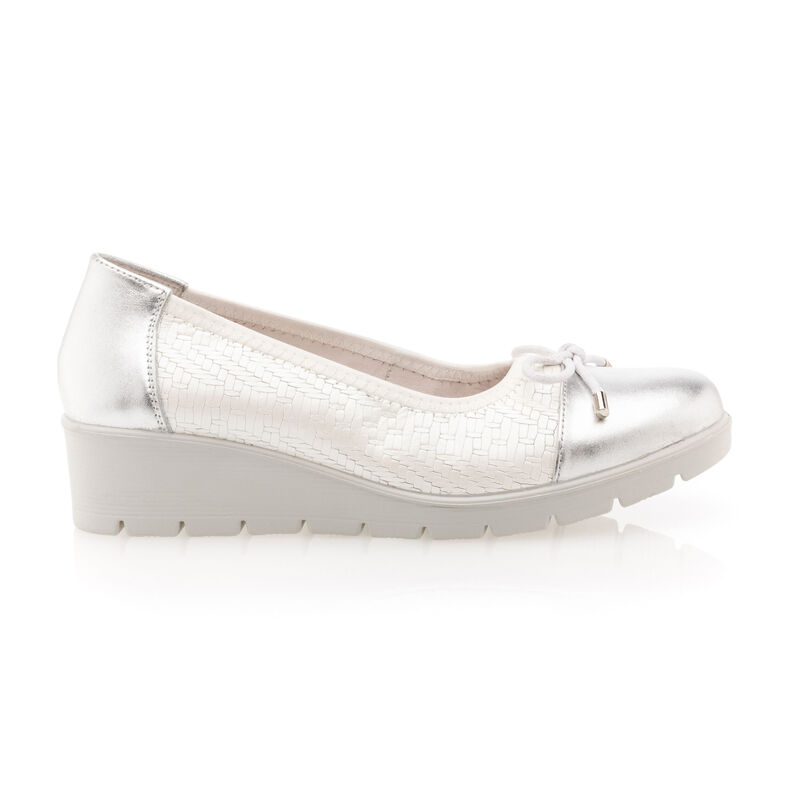 Women's White Comfort Shoes