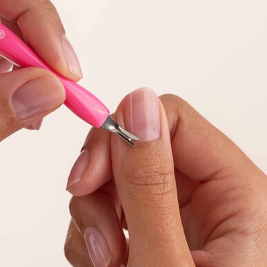 Essence strižnik za obnohtno kožico strižnik za obnohtno kožico 1 kos 1 kos