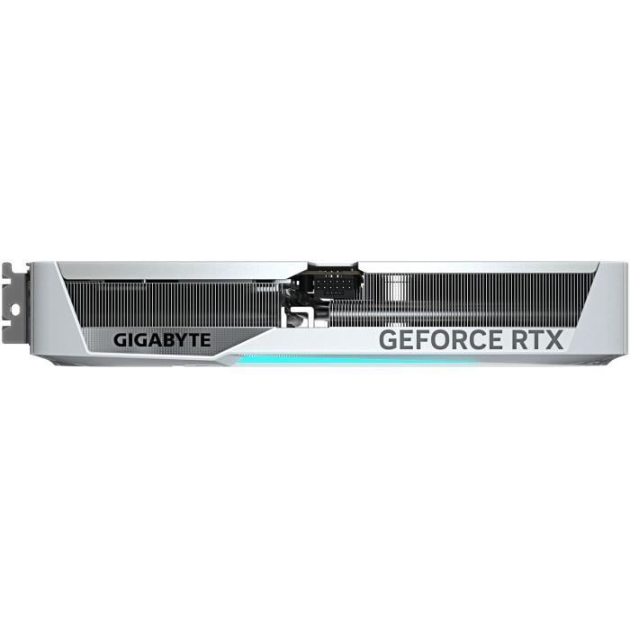 Carte graphique - GIGABYTE - GeForce RTX 5070 EAGLE OC ICE SFF 12G - GDDR7 - 7680 x 4320 - PCI-E 5.0