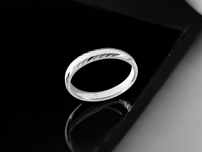 Alianza de boda unisex de 3 mm en plata 925 rodiada.