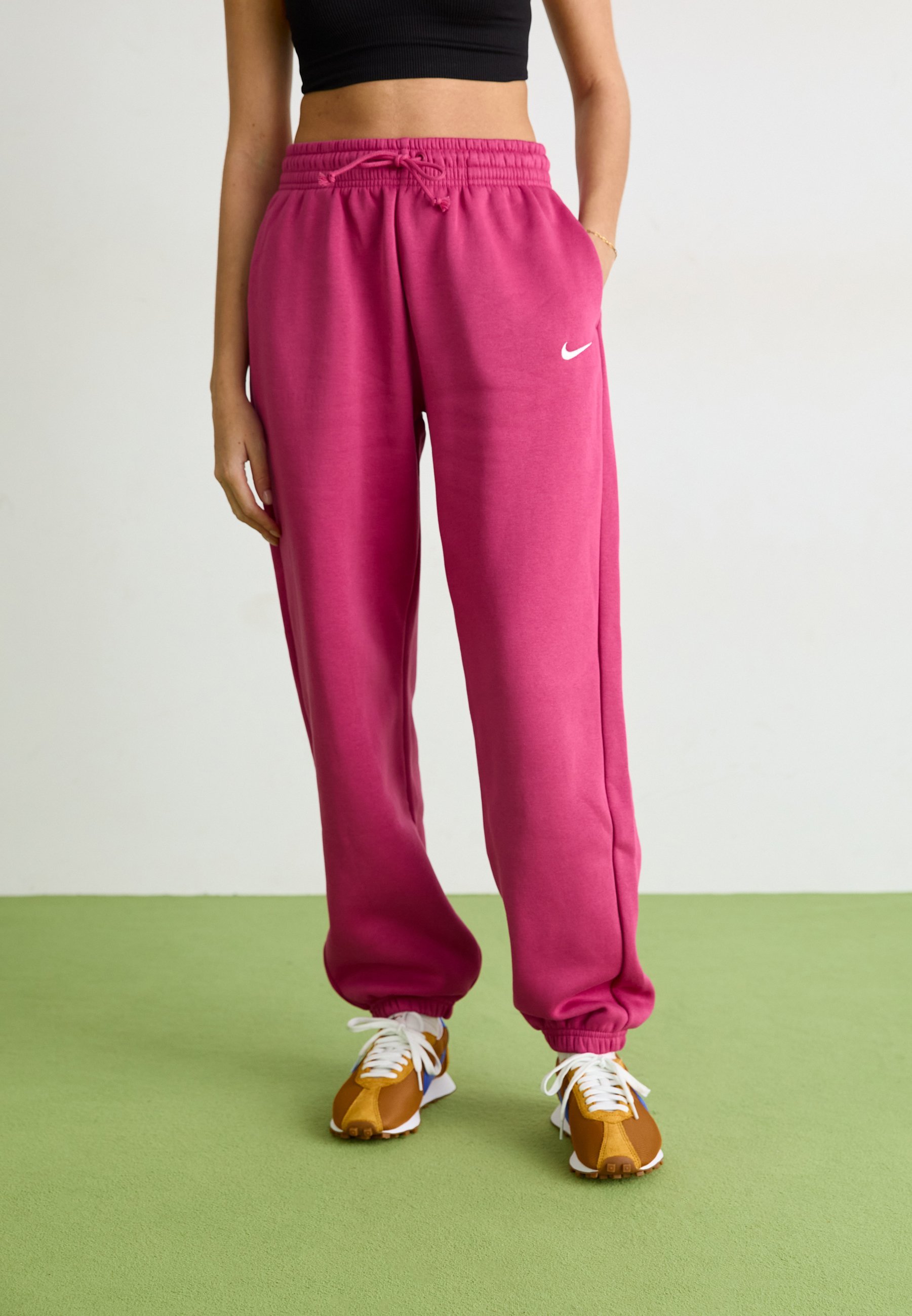 Nike Sportswear PANT - Trainingsbroek - sweet beet/sail