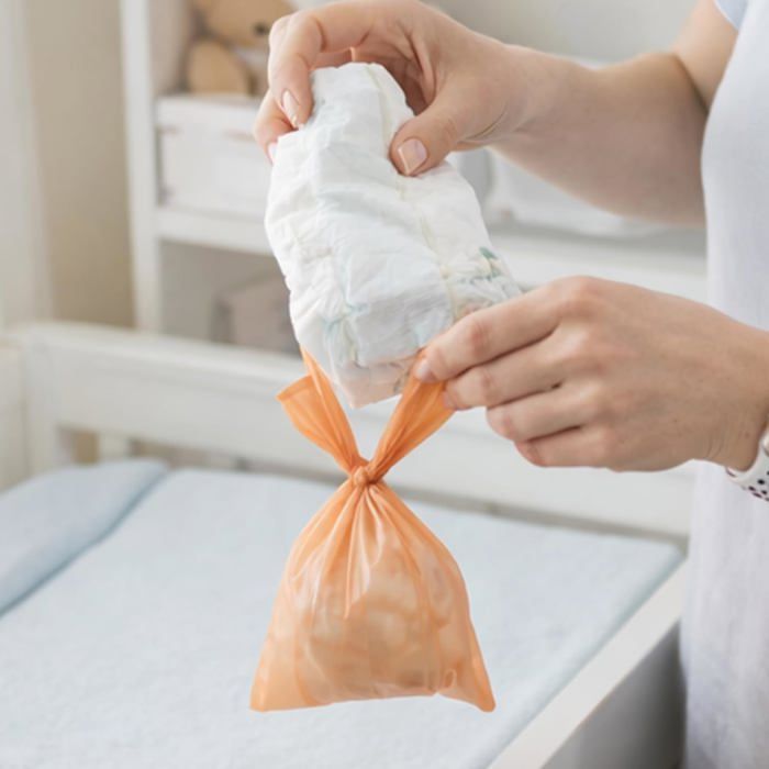 400 Bolsas para pañales coloridas con asas de lazo, perfumadas para eliminar olores, duraderas y a prueba de fugas, ligeras y perfectas para