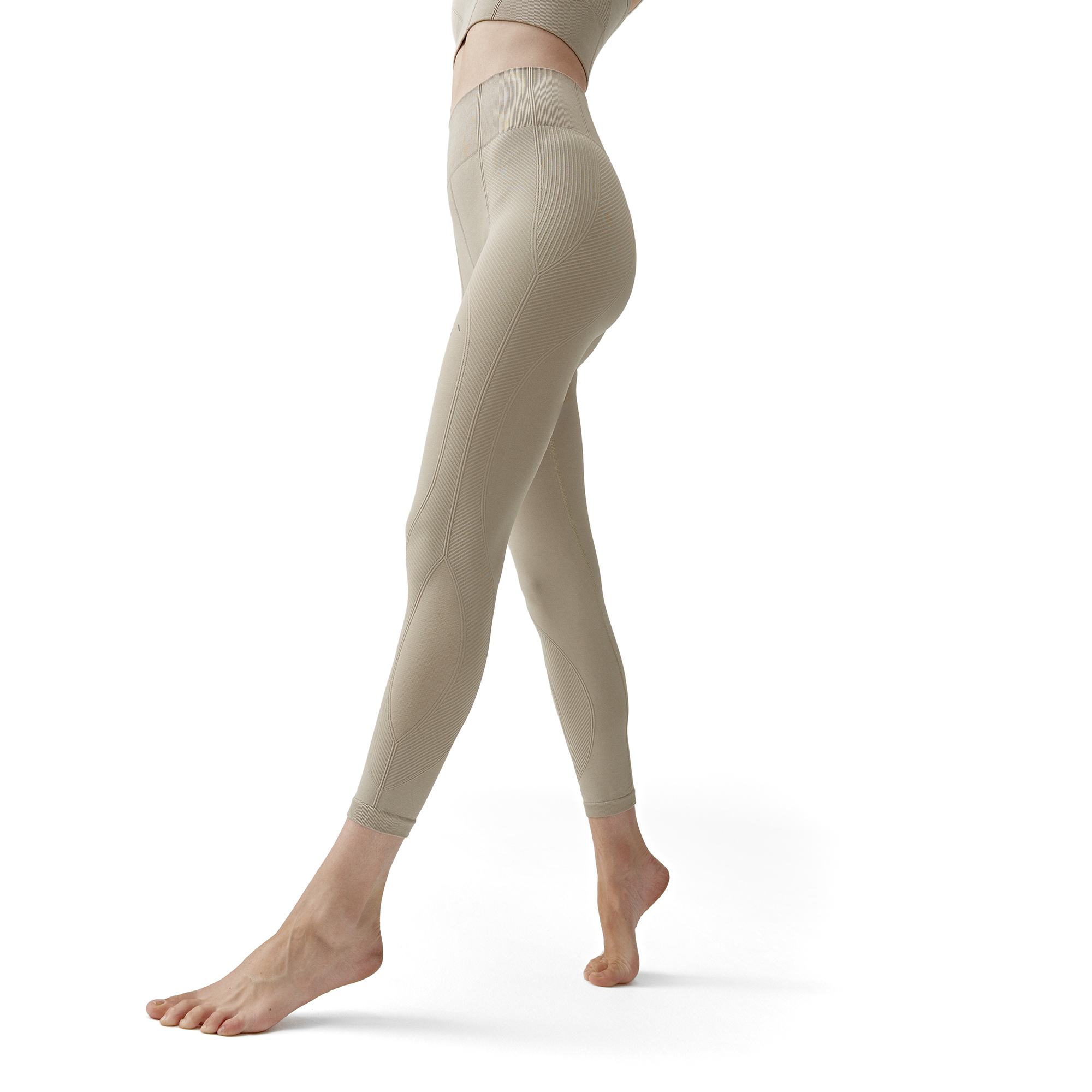  Mallas Sureya Born Living Yoga