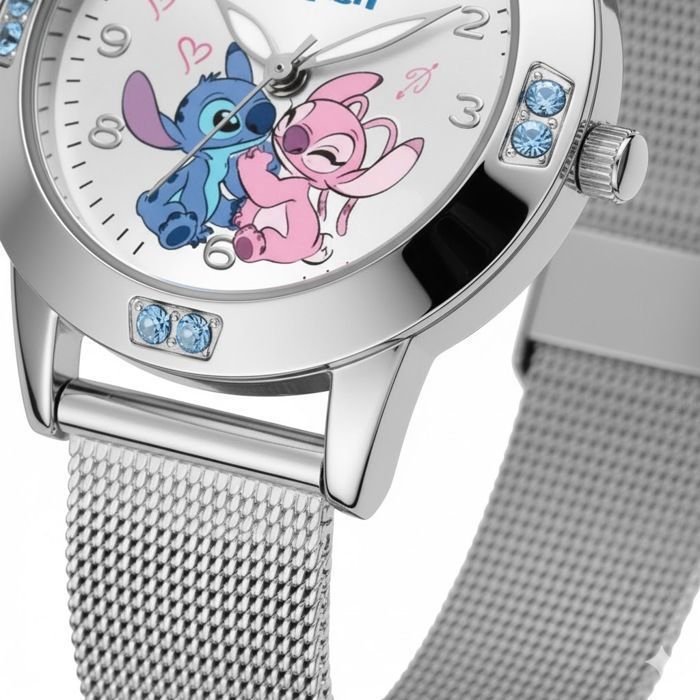 Montre Enfant Fille Disney Stitch – Bracelet Acier Inoxydable – Modèle Angel & Stitch Amour