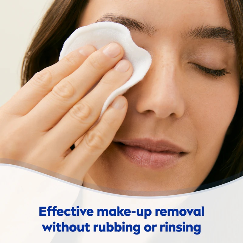 NIVEA Aqua Effect vandeniui atsparus makiažo valiklis