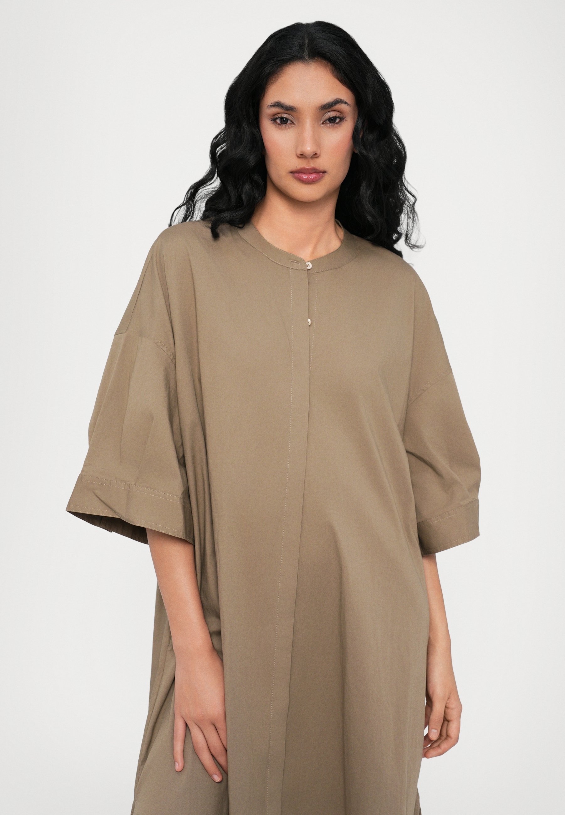 STAUD ENZO MAXI JURK - Overhemdjurk - taupe