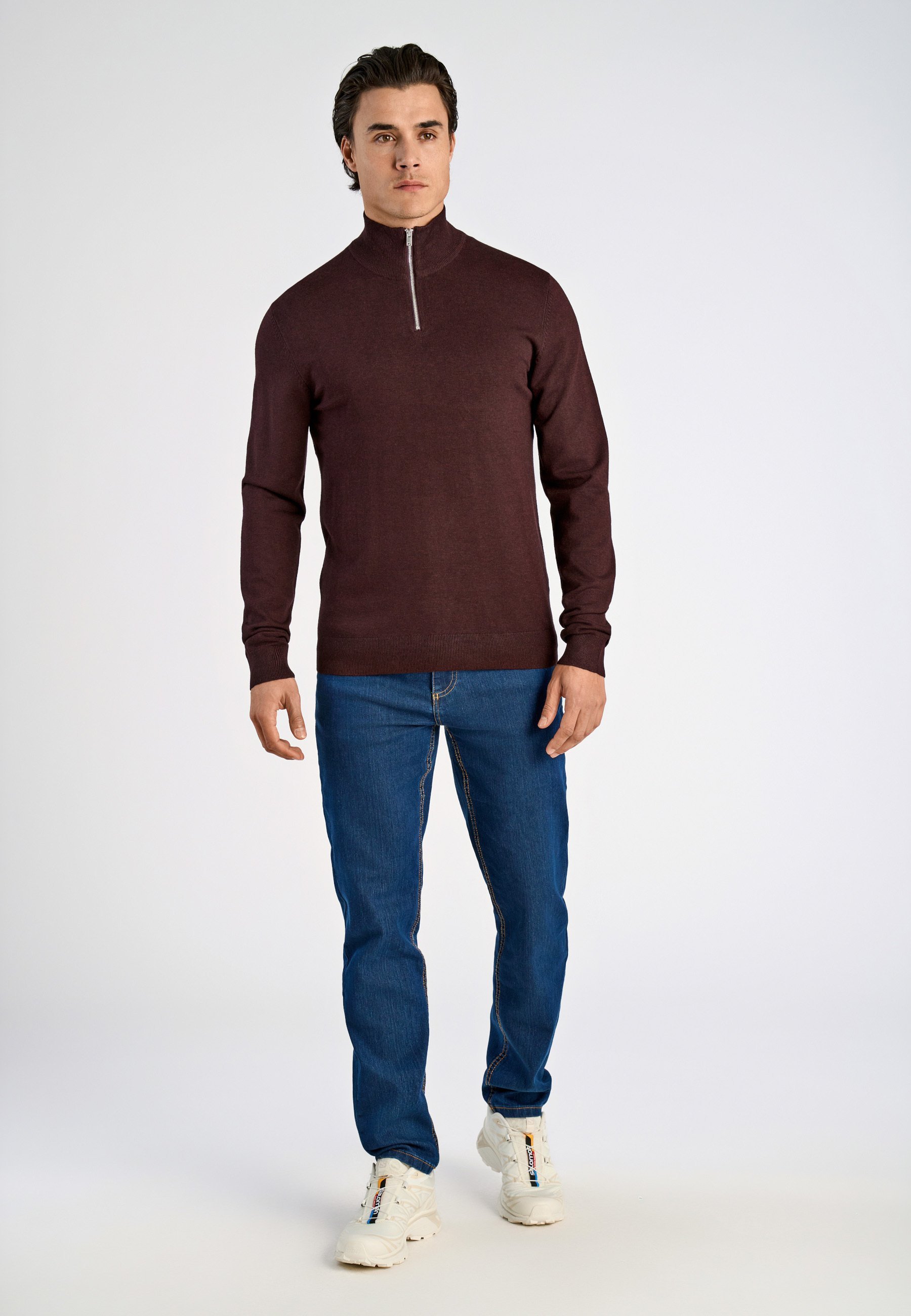 Pull Lindbergh demi-zip - couleur cerise noire
