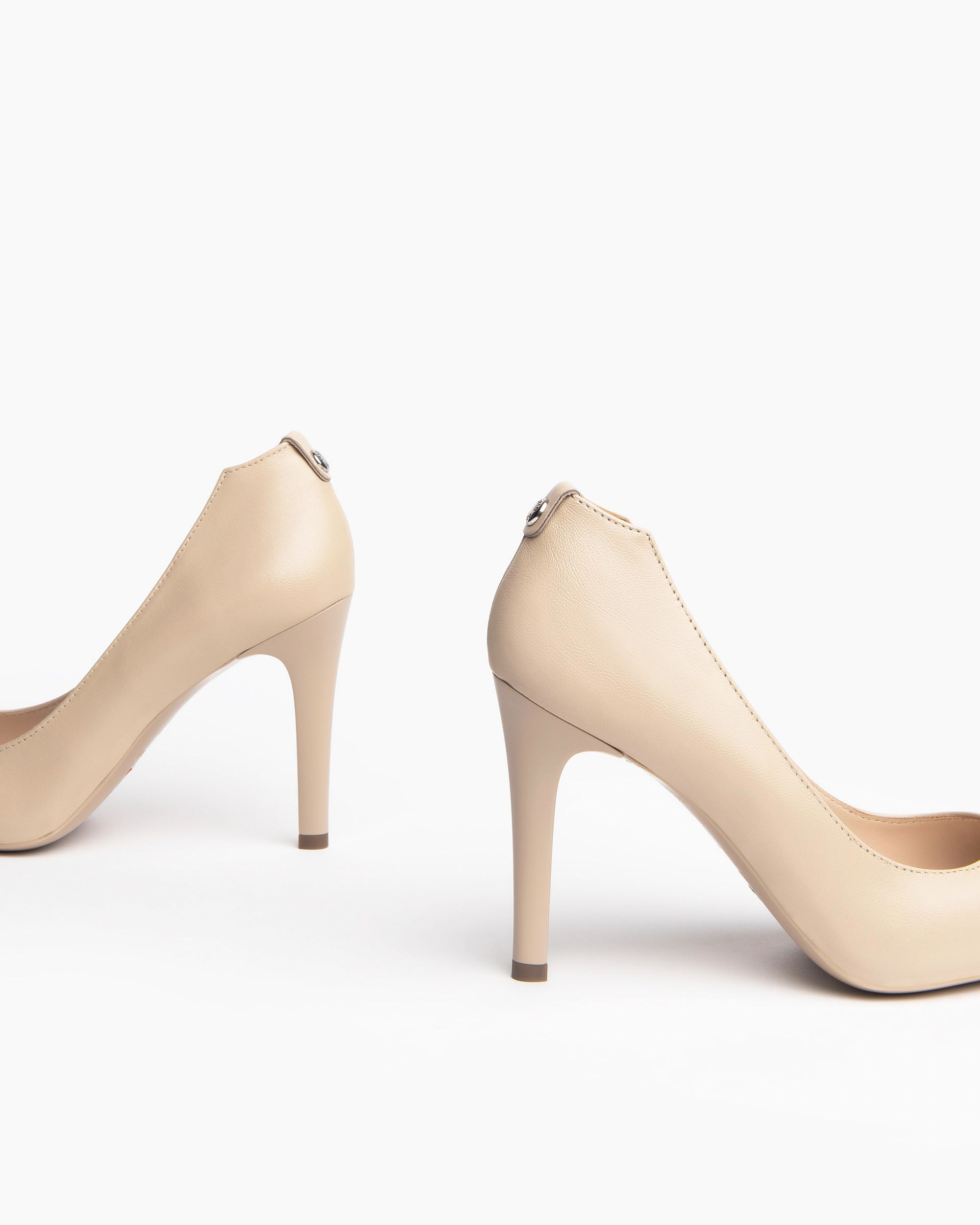  Damen-Pumps aus Leder