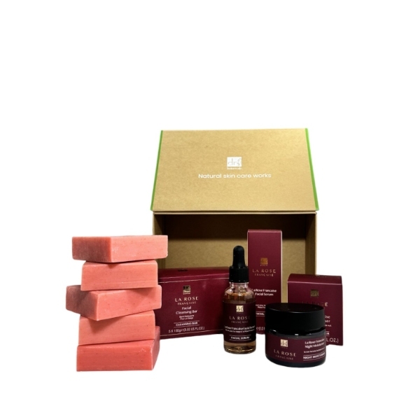 Dárková sada Dr. Botanicals proti stárnutí La Rose Francaise na noc