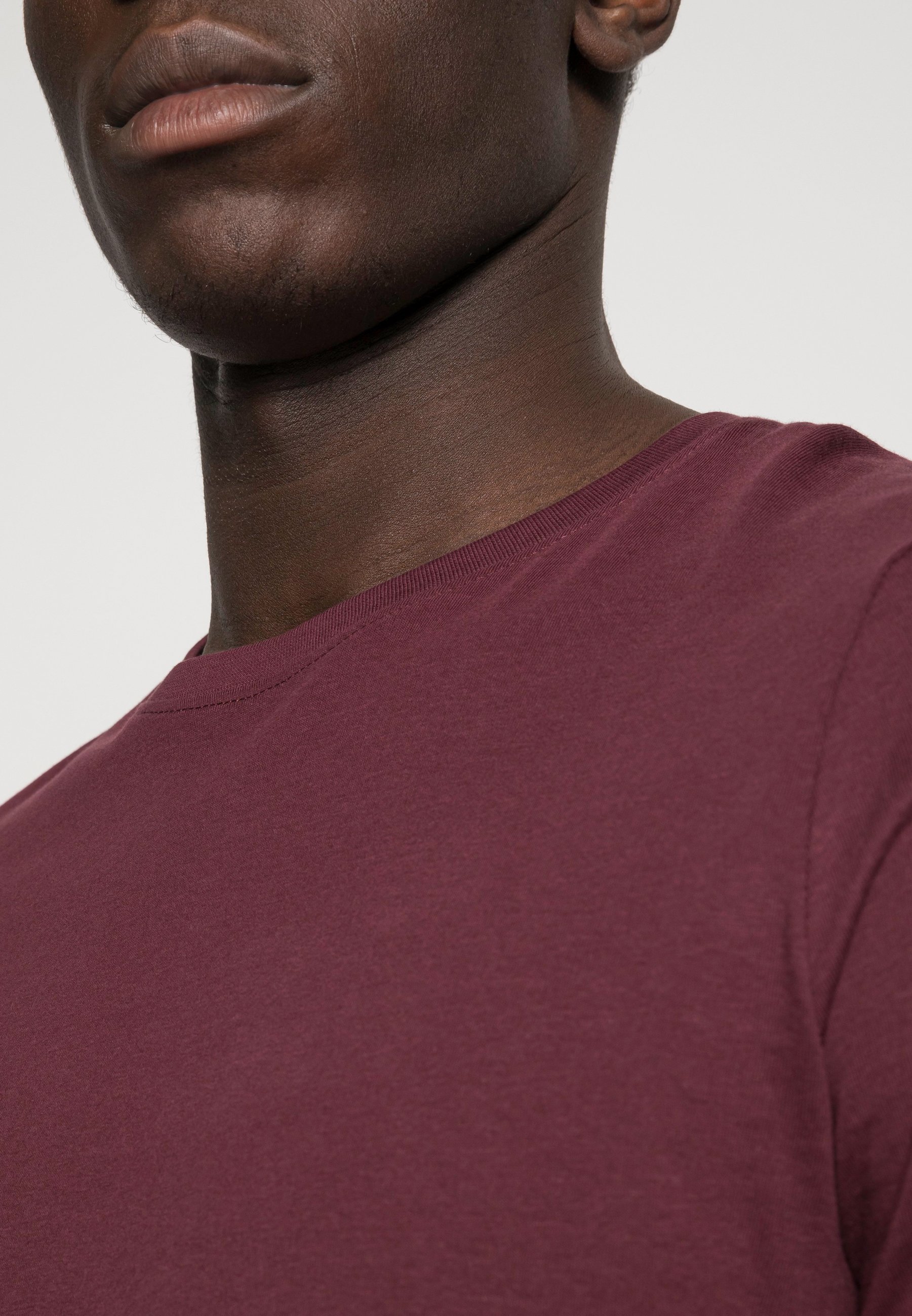 Pier One 2-pack - Basic T-shirt - bordeaux
