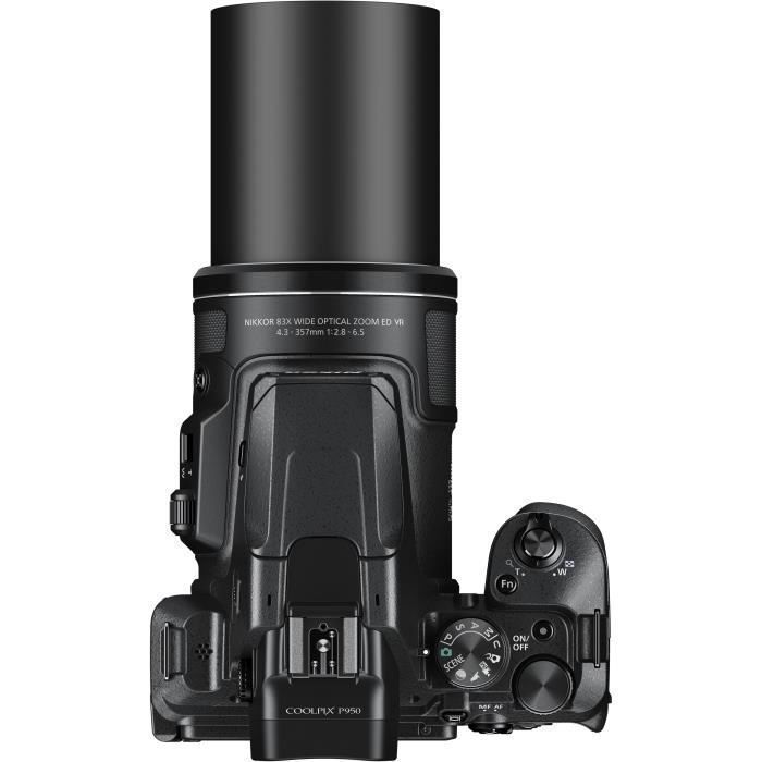 NIKON Bridge Coolpix P950 Black 16 MP – 4K/UHD-videoer med 30 bilder per sekund – Eksepsjonell 83x zoom (24 til 2000 mm) – 2,53 MP vippbar OLED-skjerm