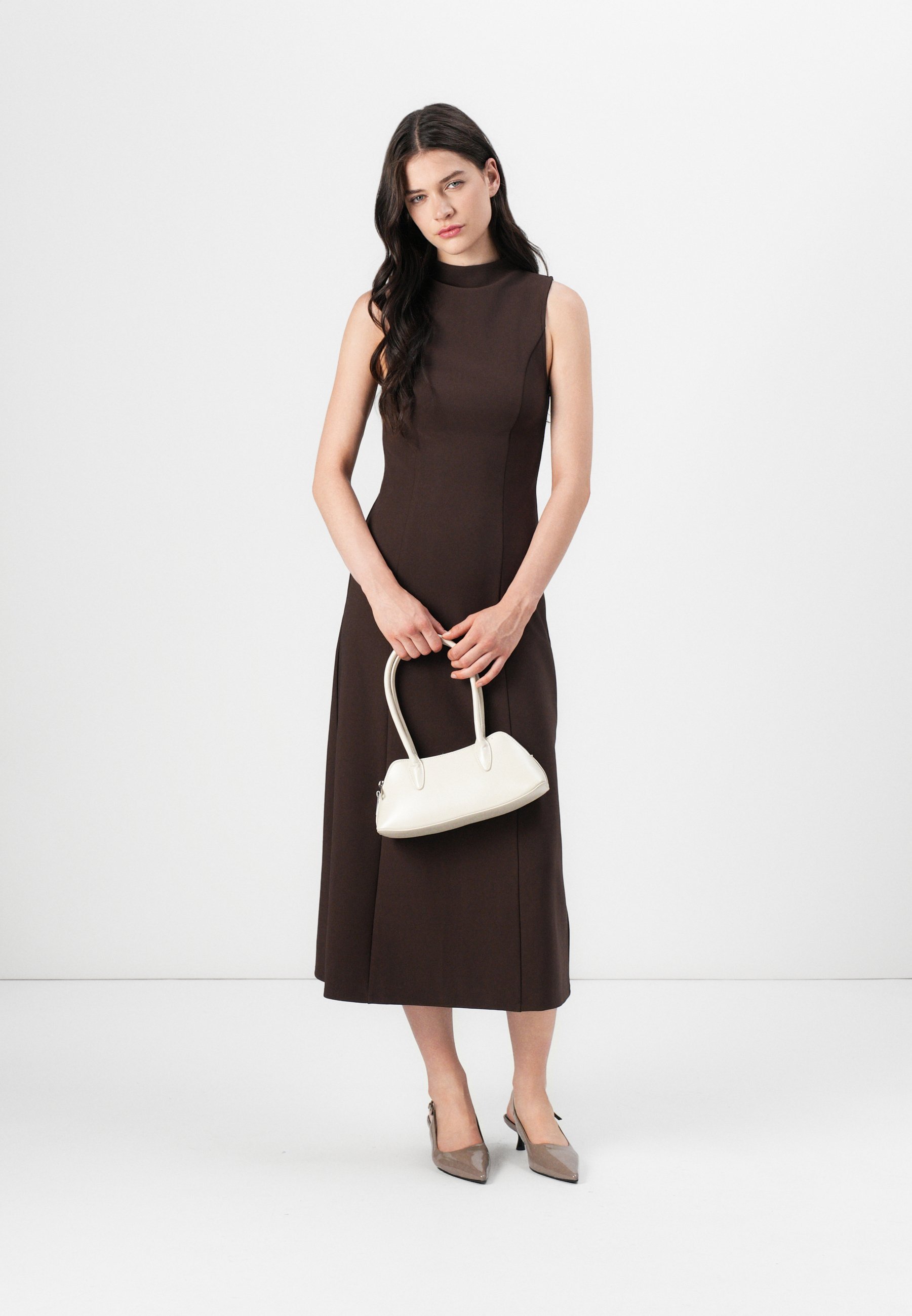 VILA VIANYA FUNNELNECK MIDI DRESS - Žerzejové šaty - black