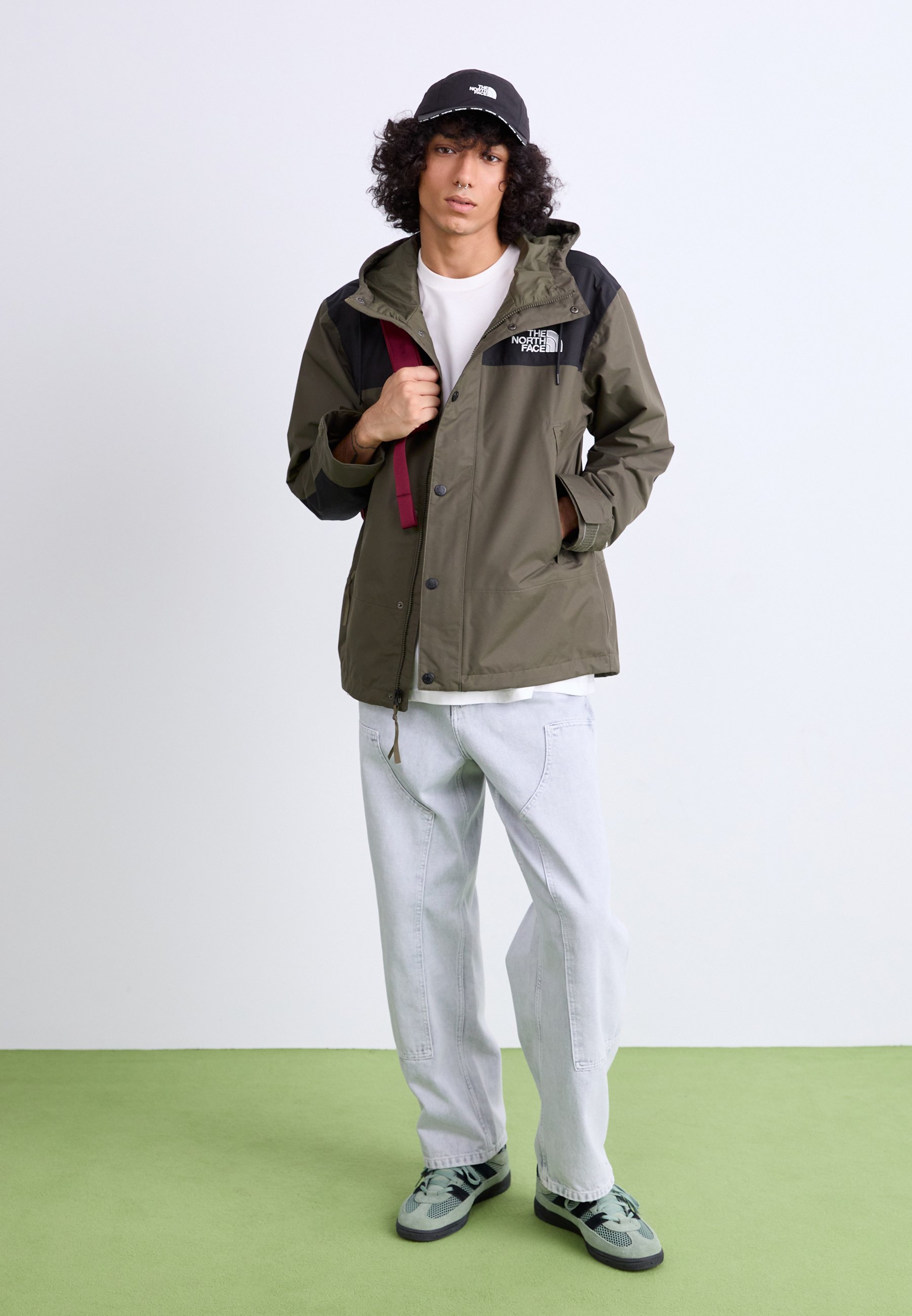 Giacca impermeabile The North Face REIGN ON - verde tortora/nero