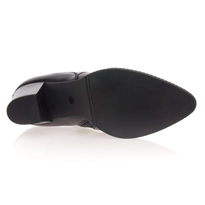 Schwarze Damenstiefel / Stiefeletten