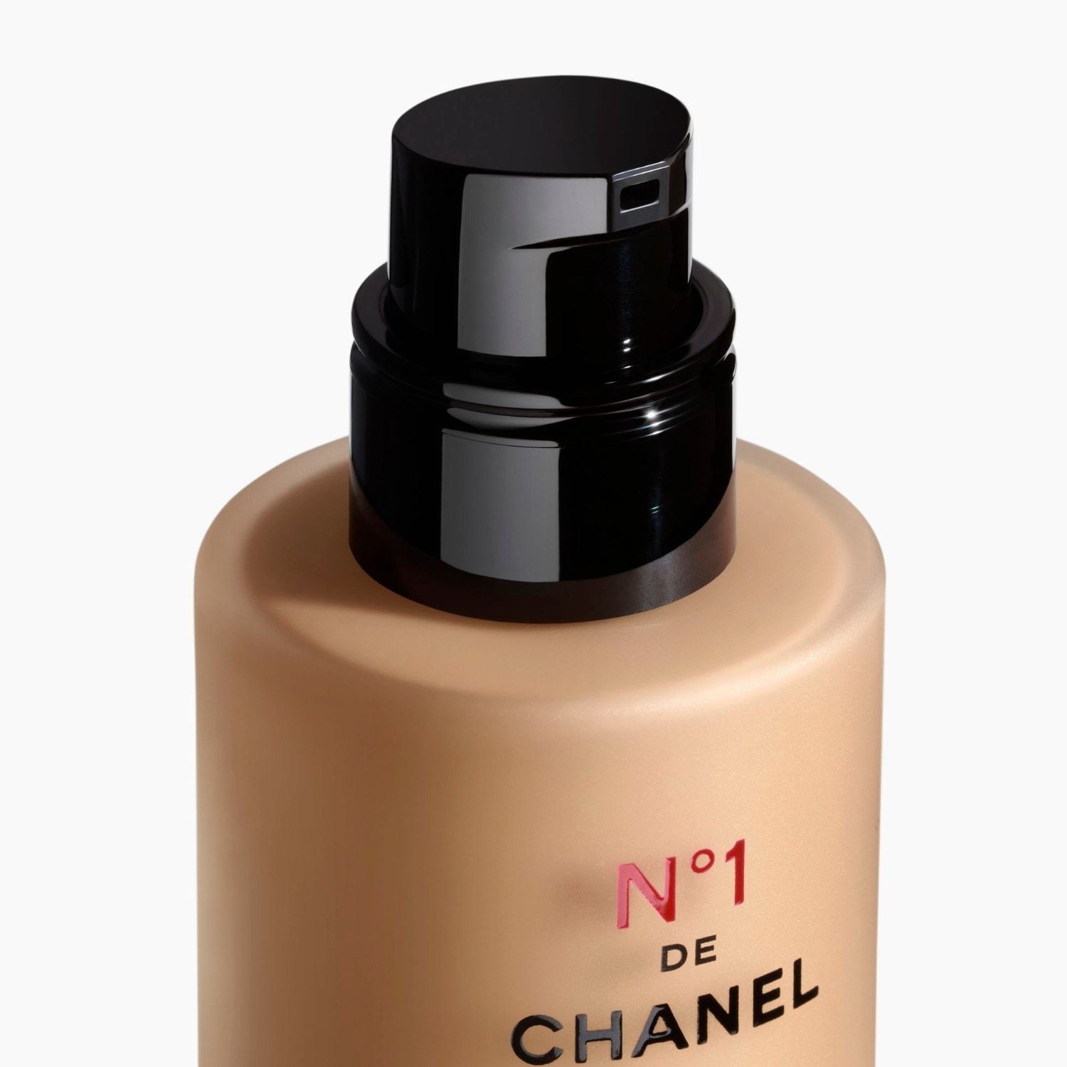 CHANEL makiažo pagrindas Nr. 1 DE CHANEL FOND DE TEINT REVITALISANT – 30 ml