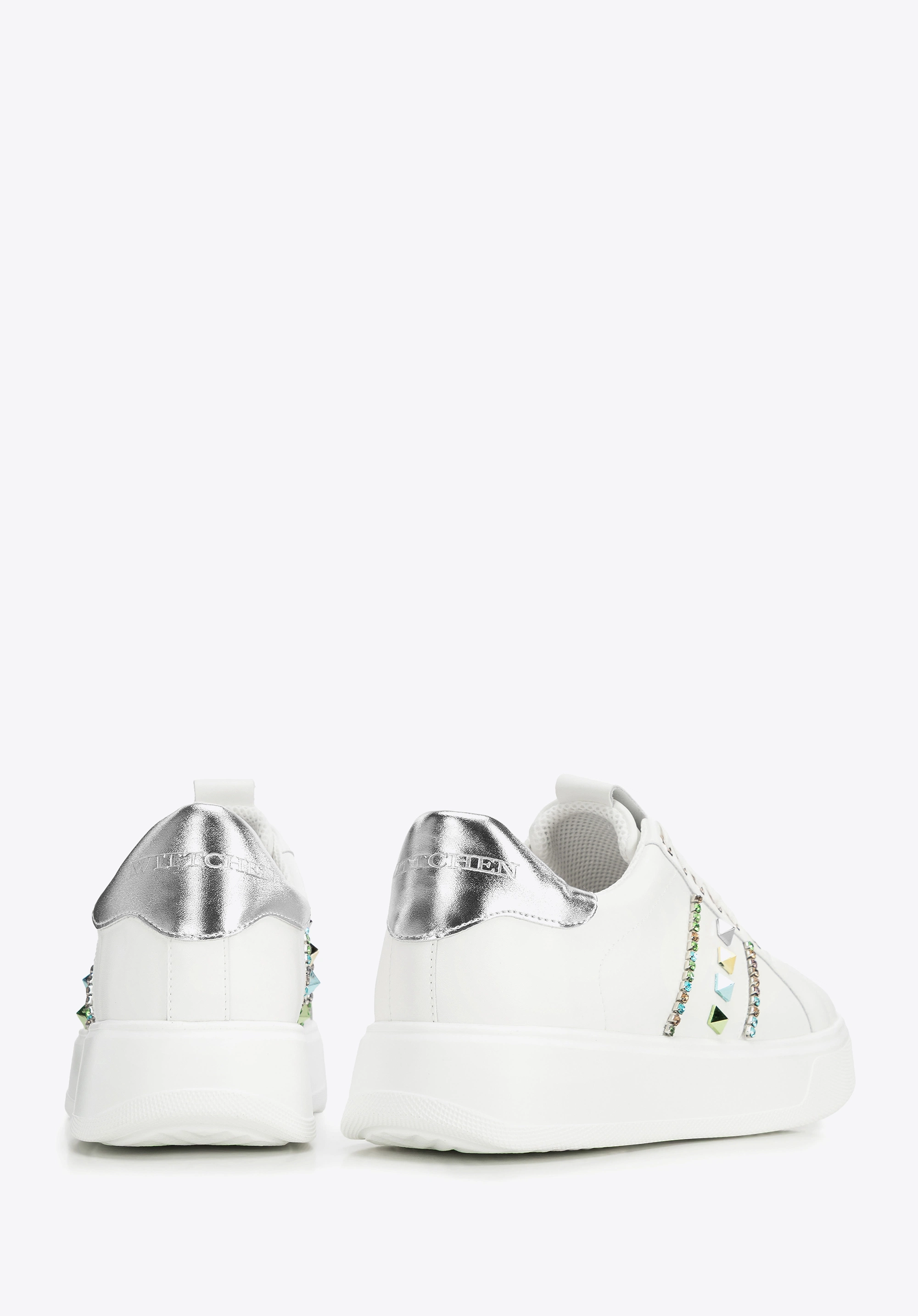 Sneakersy z imitacji skóry z ozdobami biało - srebrne