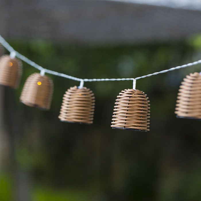 Guirnalda de luces solares para exteriores - LUMISKY - FORMENTERA - 10 LED con pantallas de ratán - Blanco cálido - 3,8 m