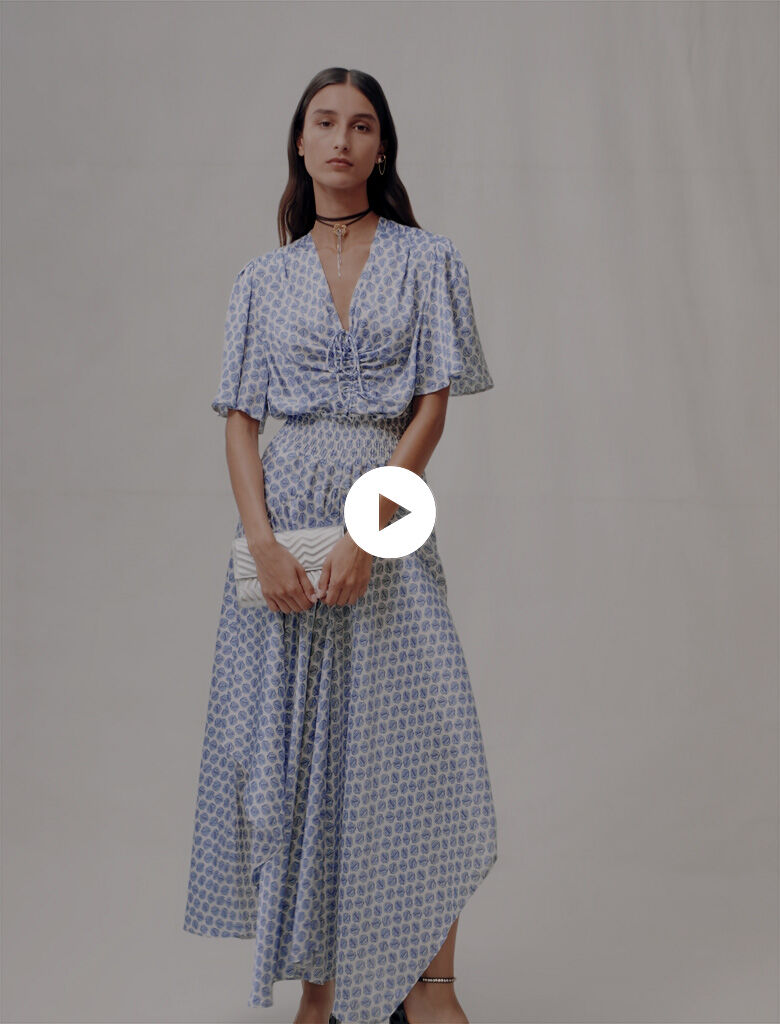 Pitkä epäsymmetrinen satiinimekko - Monogramme Clover écru/bleu