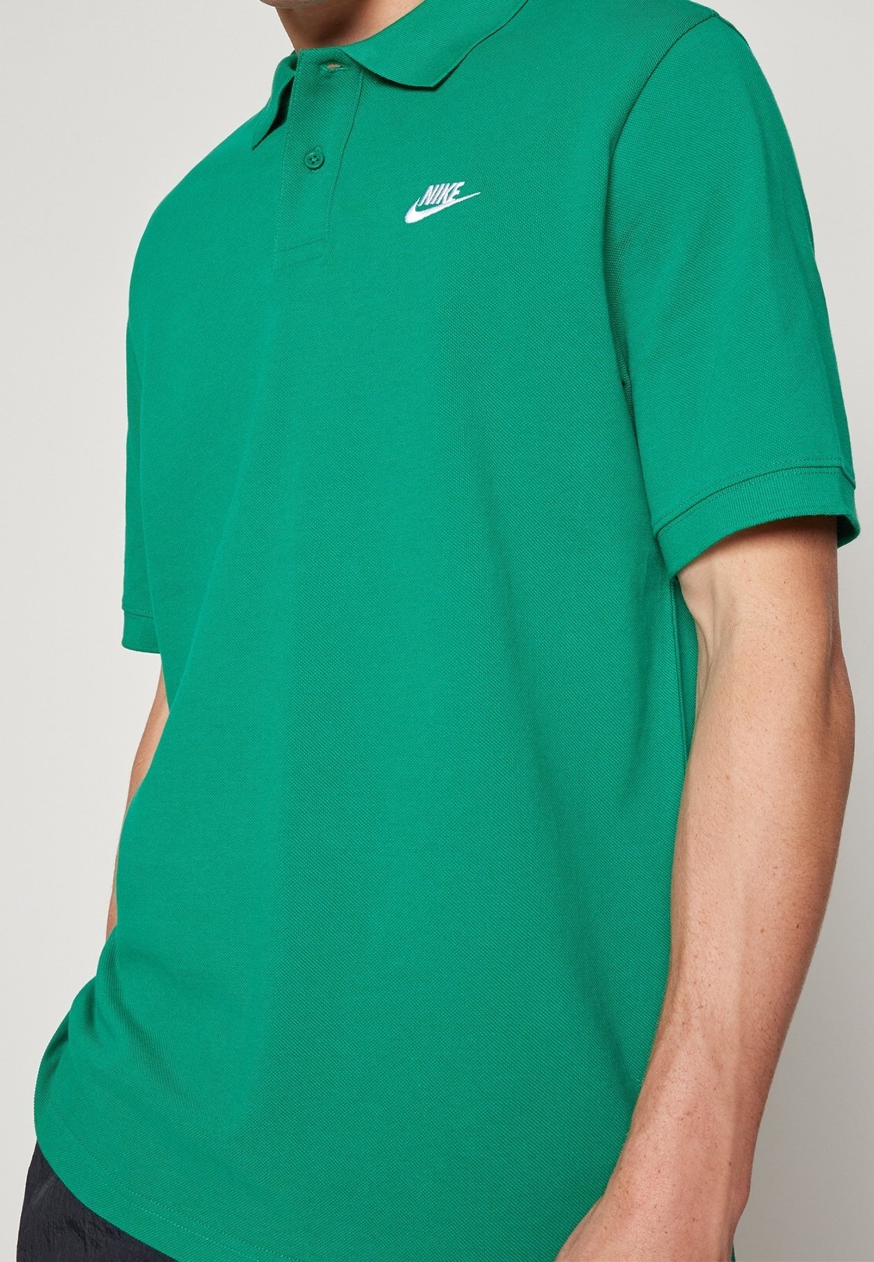 Nike Sportswear poloshirt - donkergroen