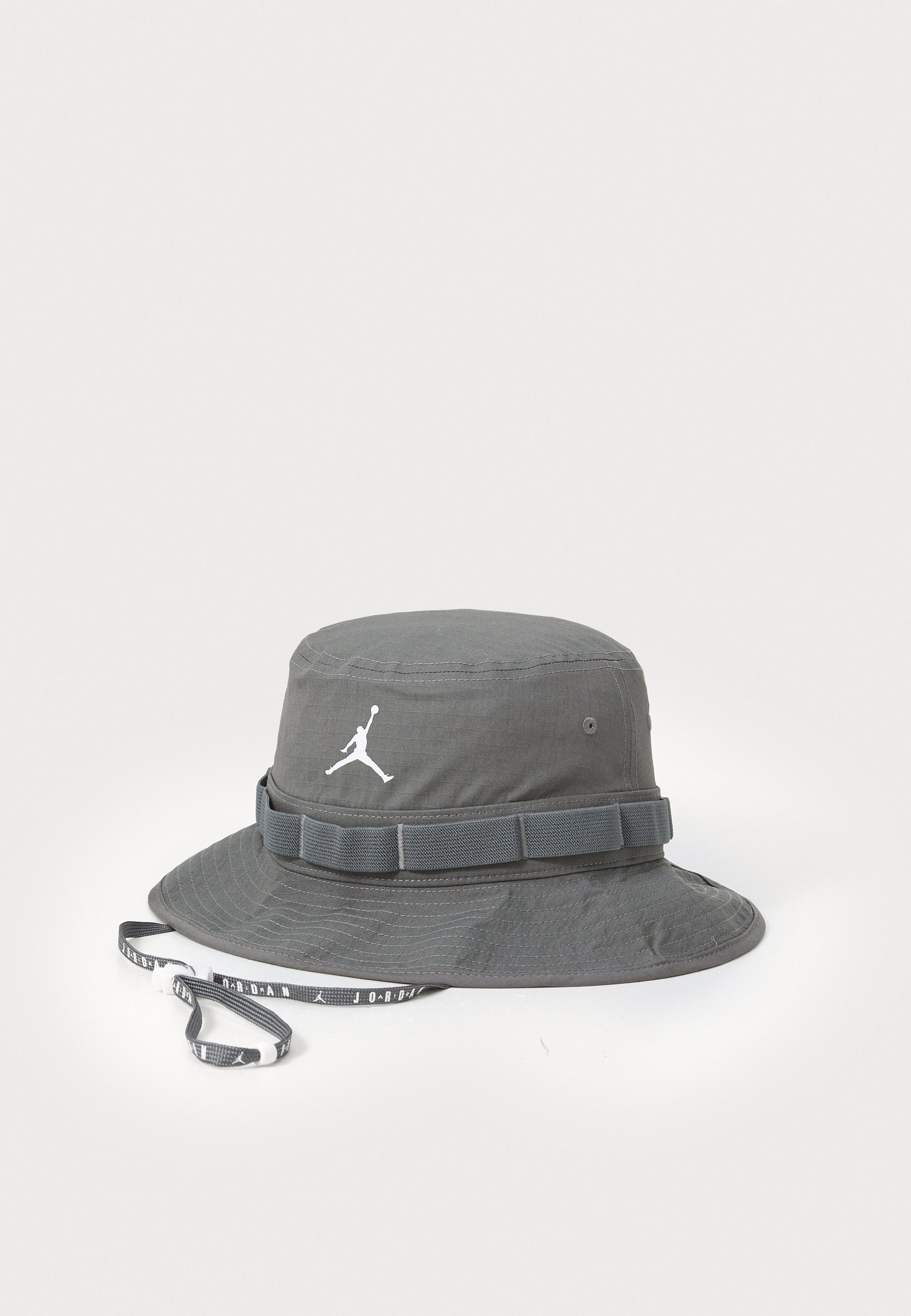 Jordan APEX BUCKET JUMPMAN UNISEX - Šiltovka - iron grey/white