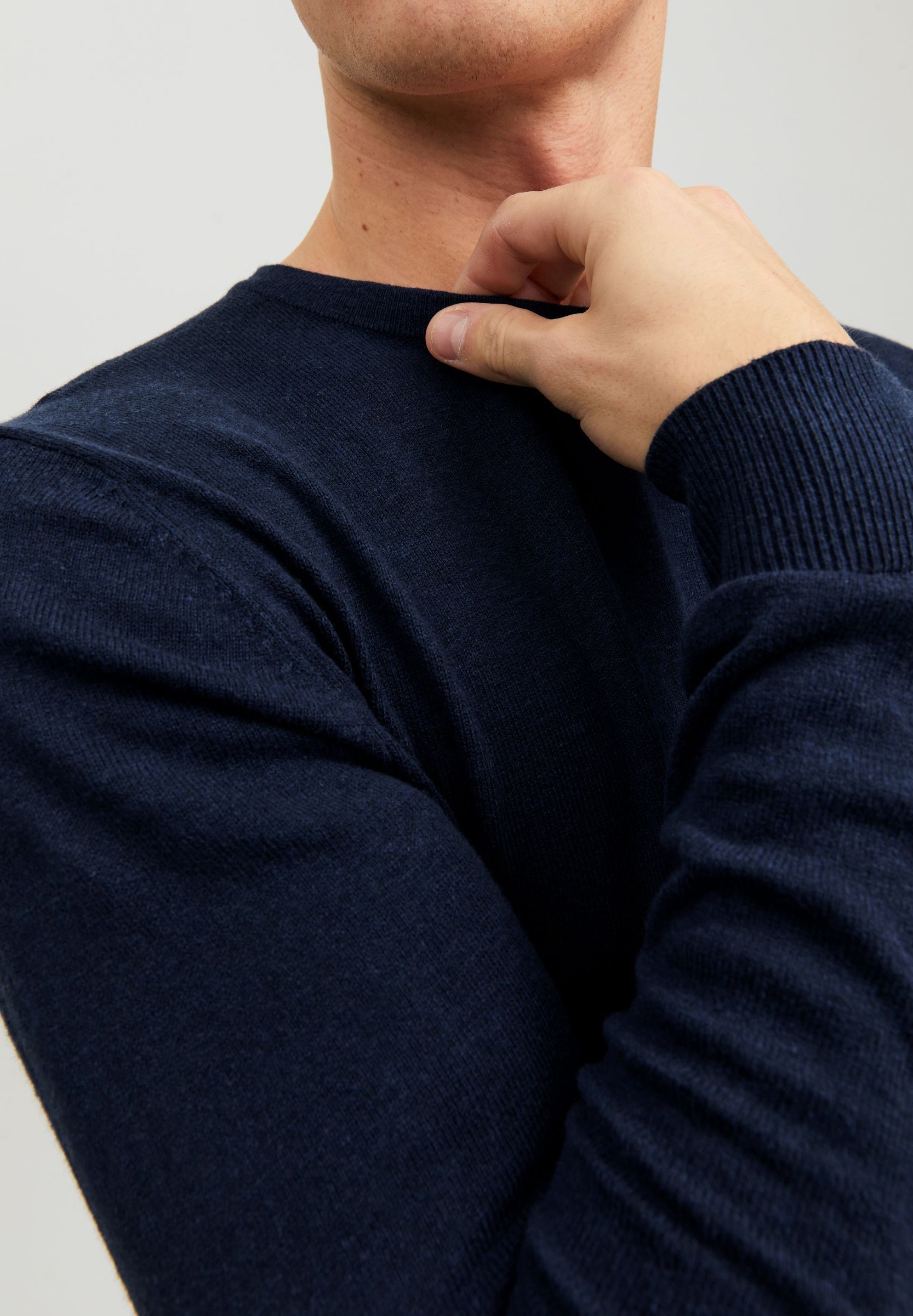Jack & Jones JJEEMIL CREW NECK - Trui - marineblauwe blazer