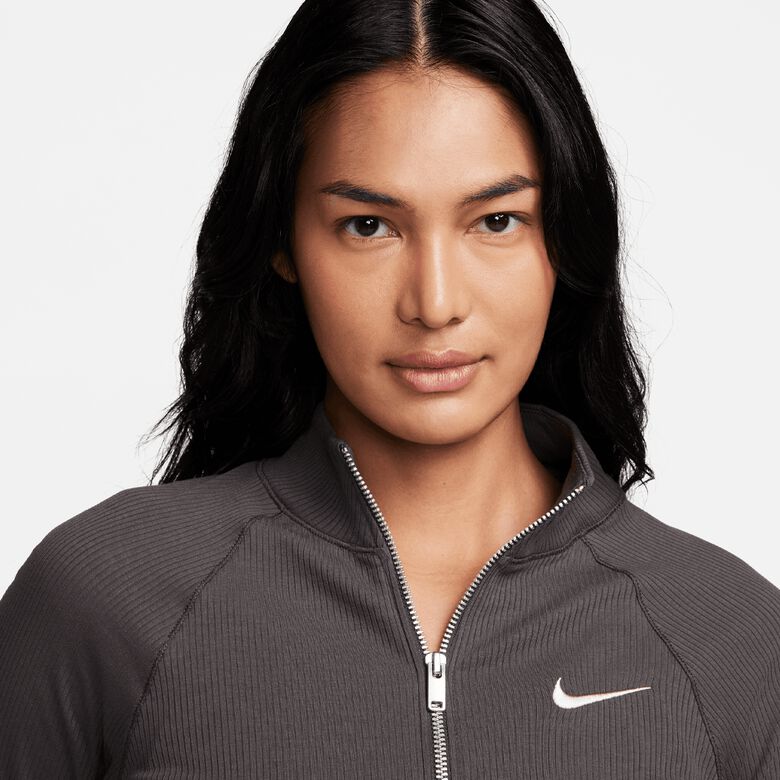 Jaqueta canelada da moda esportiva