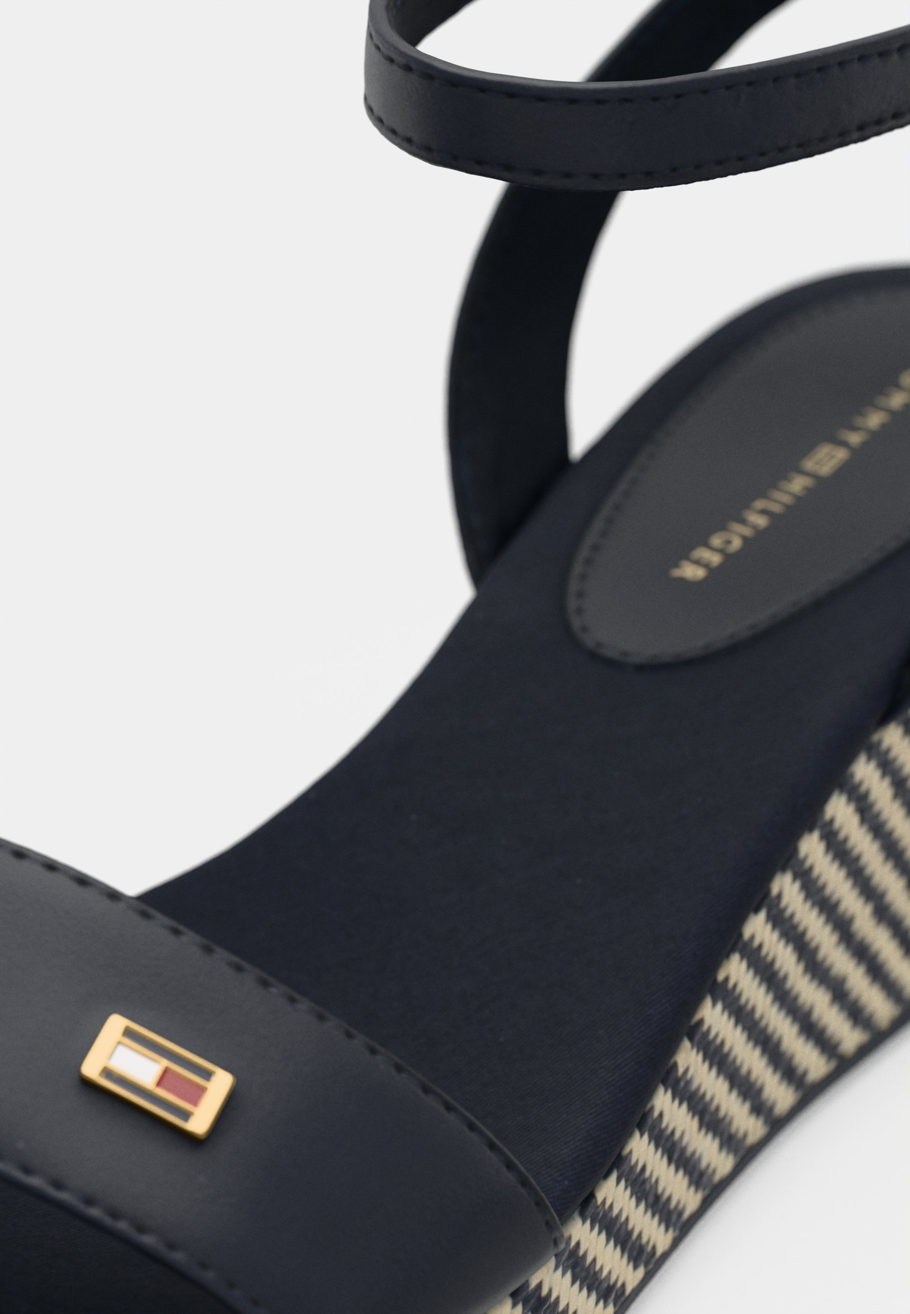 Sandały na platformie Tommy Hilfiger - niebieskie