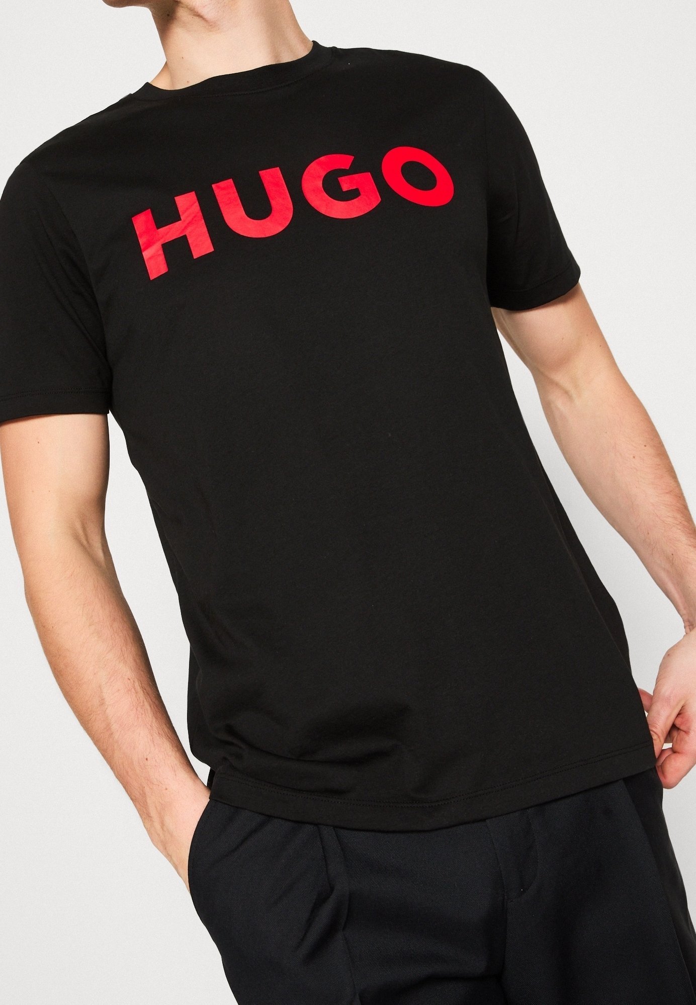 HUGO T-skjorte med print - black