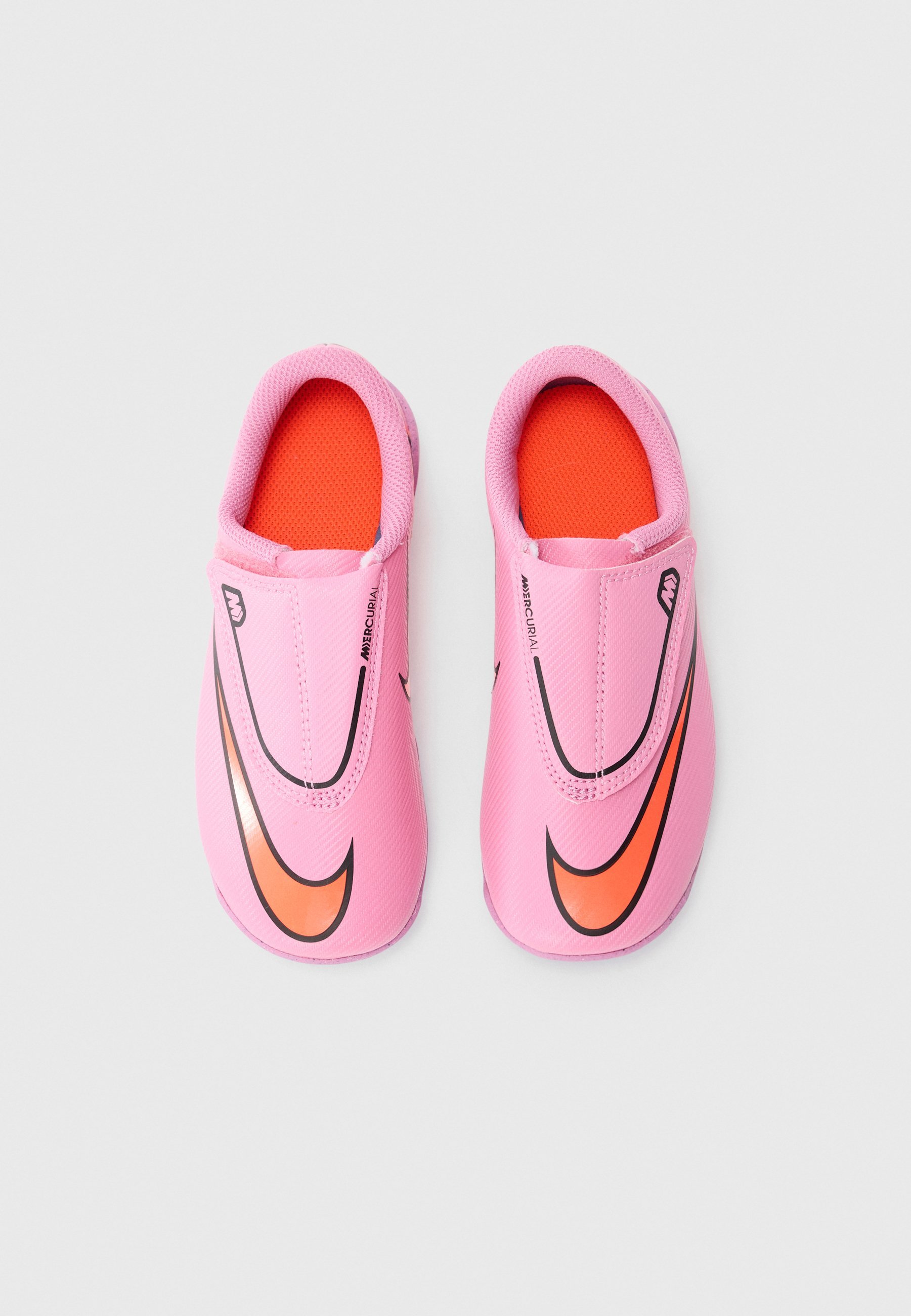 Nike Performance JR VAPOR 16 CLUB MG UNISEX - Fotballsko for kunstgress - magic flamingo/total crimson/black