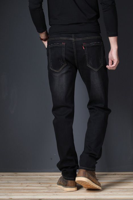 Gerade geschnittene Stretch-Jeans für Herren in Übergröße - INSFITY - Schwarz - Normale Passform - Erwachsene - Herren