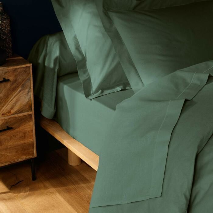 Lina plat laken 240 x 300 cm 100% katoen 57 draden - Ceder, afgewerkt met zoomsteek (2 personen)