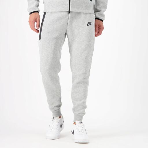  Nike Tech