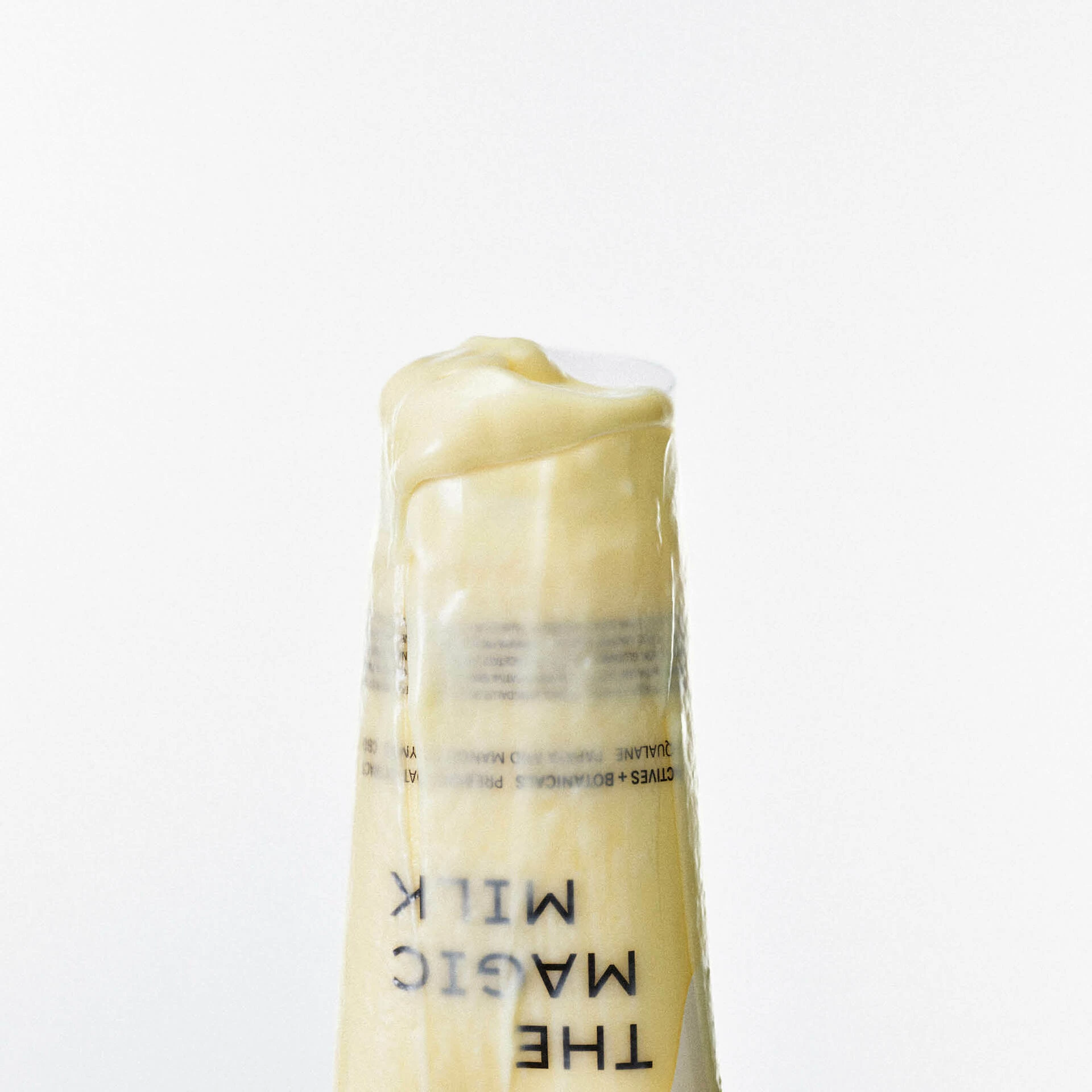 The Magic Milk – Mikrobiom-kiegyensúlyozó krémtisztító 125 ml - MANTLE