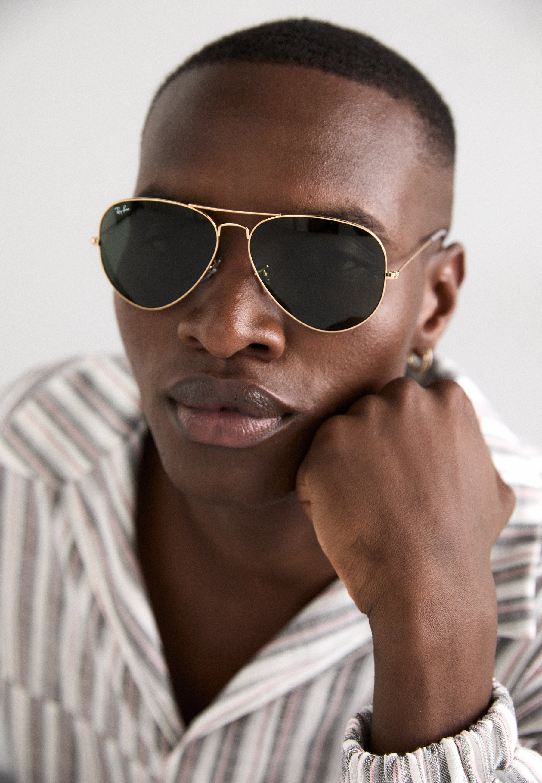 Occhiali da sole Ray-Ban AVIATOR LARGE UNISEX - color oro